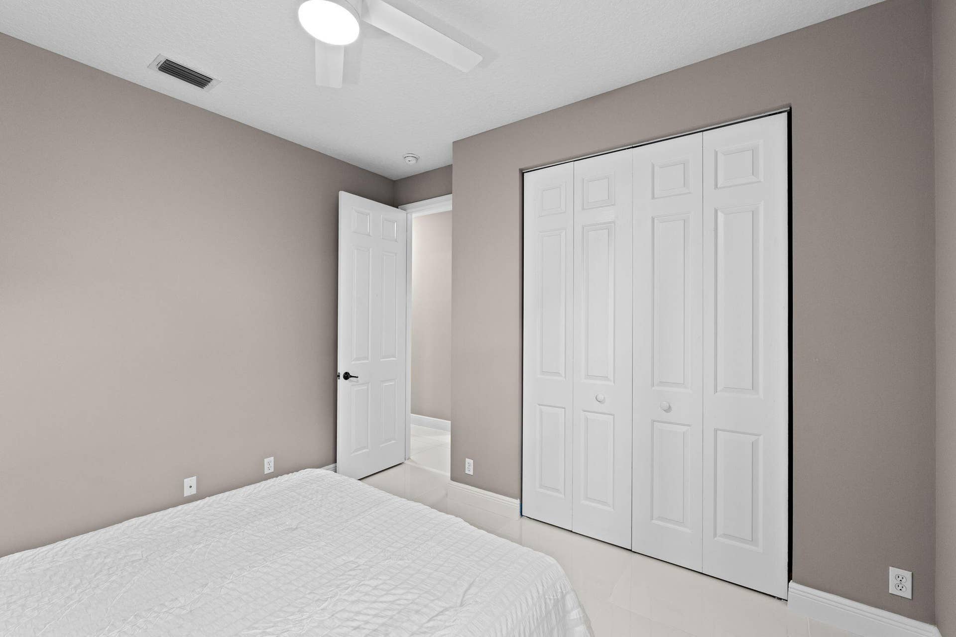 9919 Royal Cardigan Way, West Palm Beach, FL 33411 40-web-or-mls-A7409979