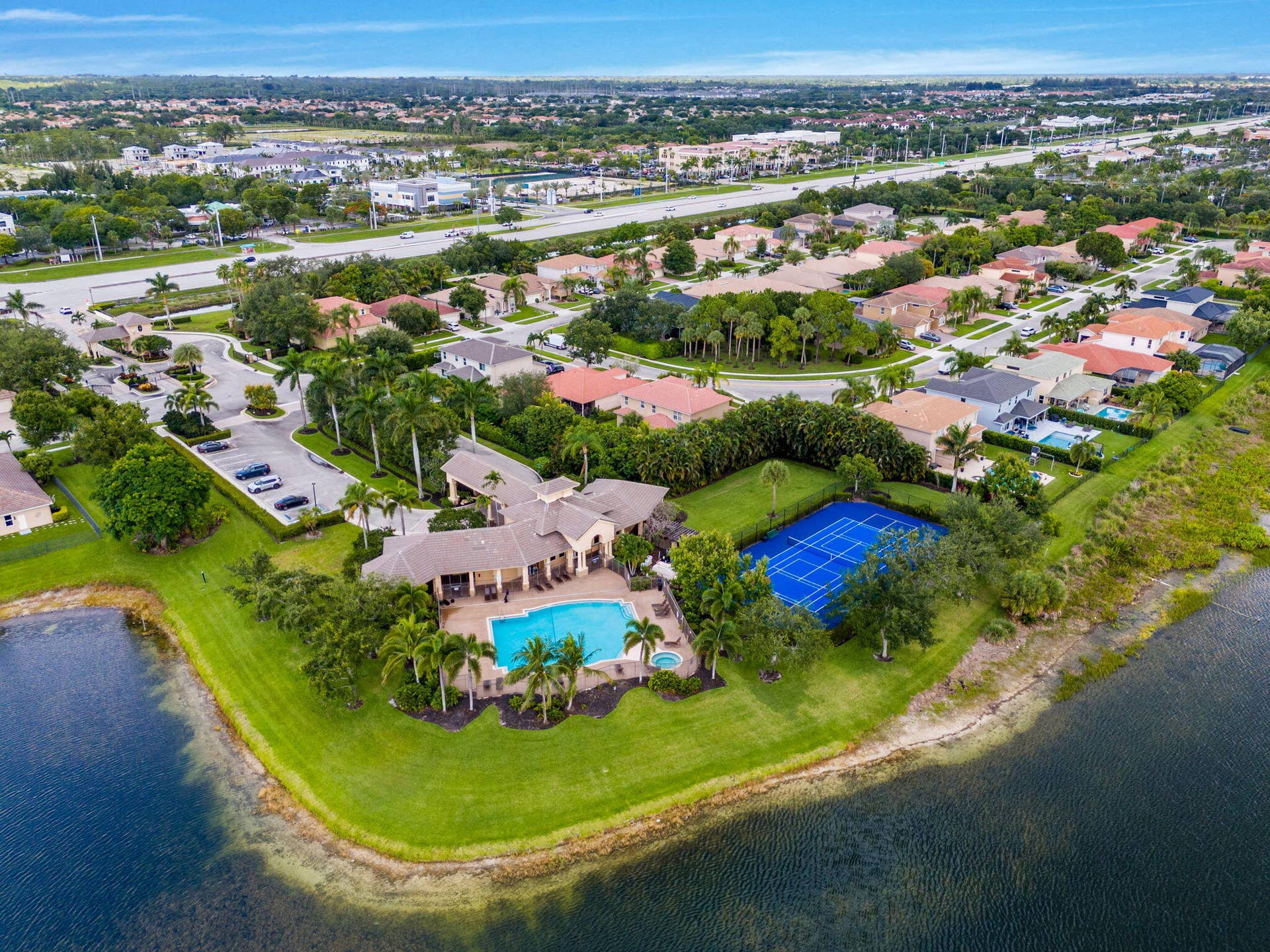 9919 Royal Cardigan Way, West Palm Beach, FL 33411 Community amenities