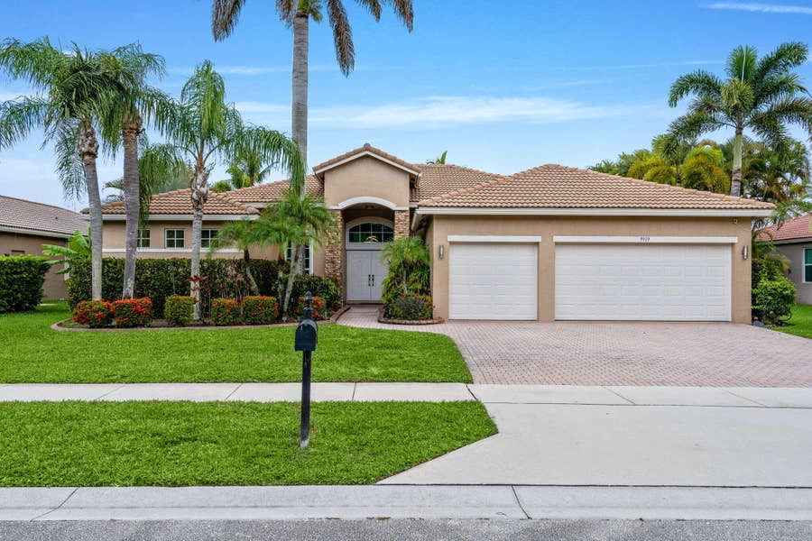 Property photo for 9919 Royal Cardigan Way, West Palm Beach, FL