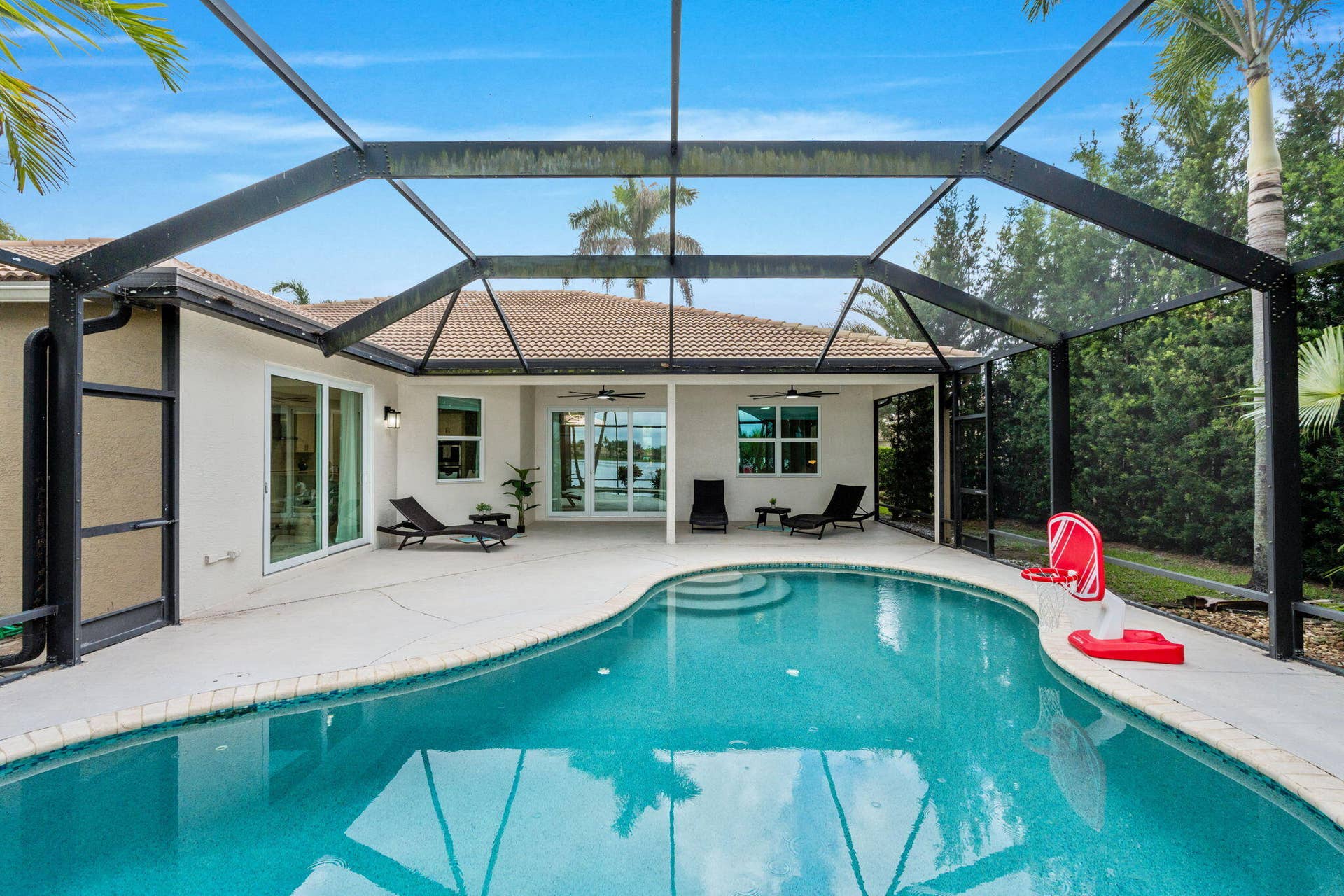 9919 Royal Cardigan Way, West Palm Beach, FL 33411 Pool area