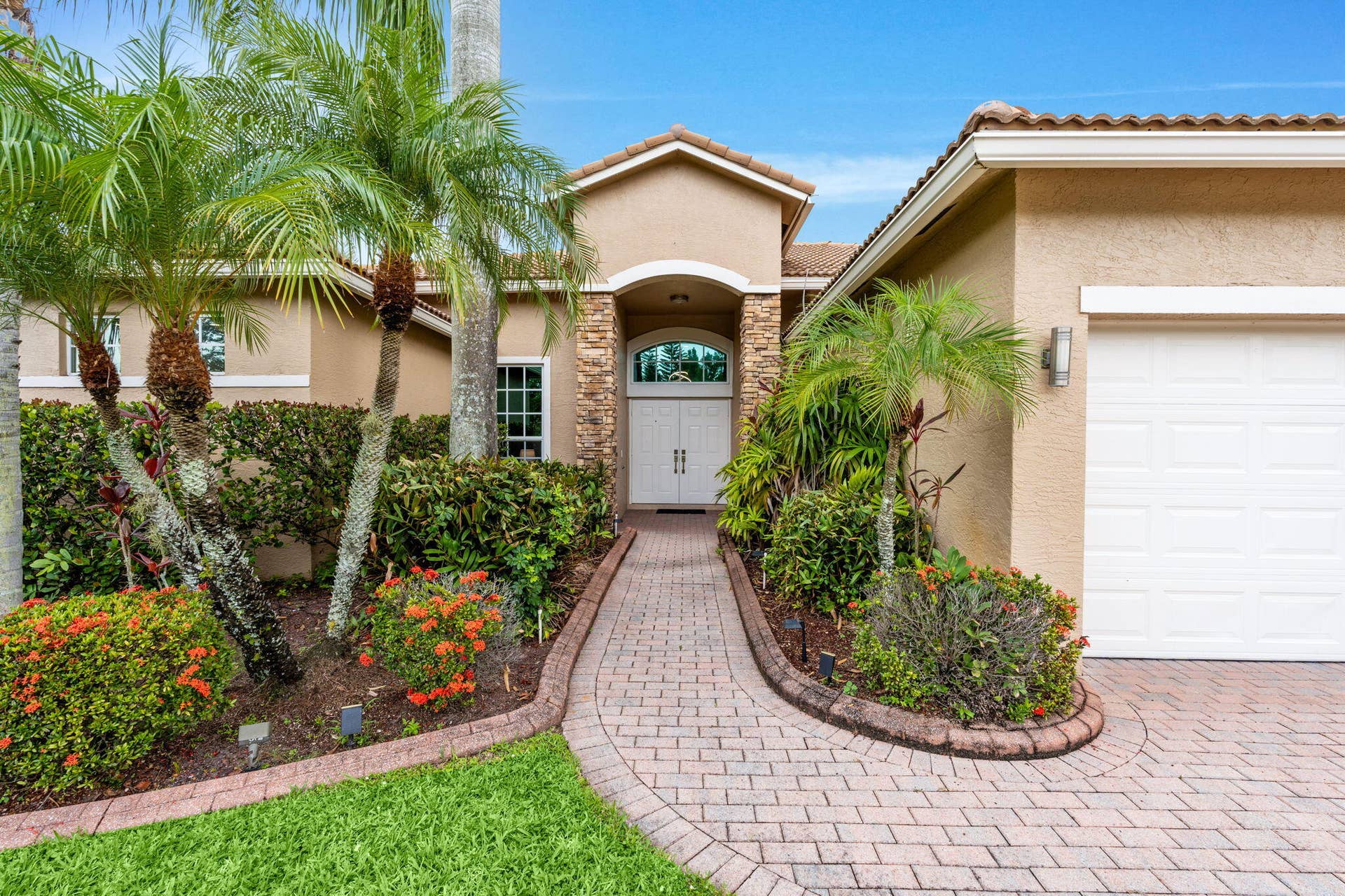 9919 Royal Cardigan Way, West Palm Beach, FL 33411 Front door