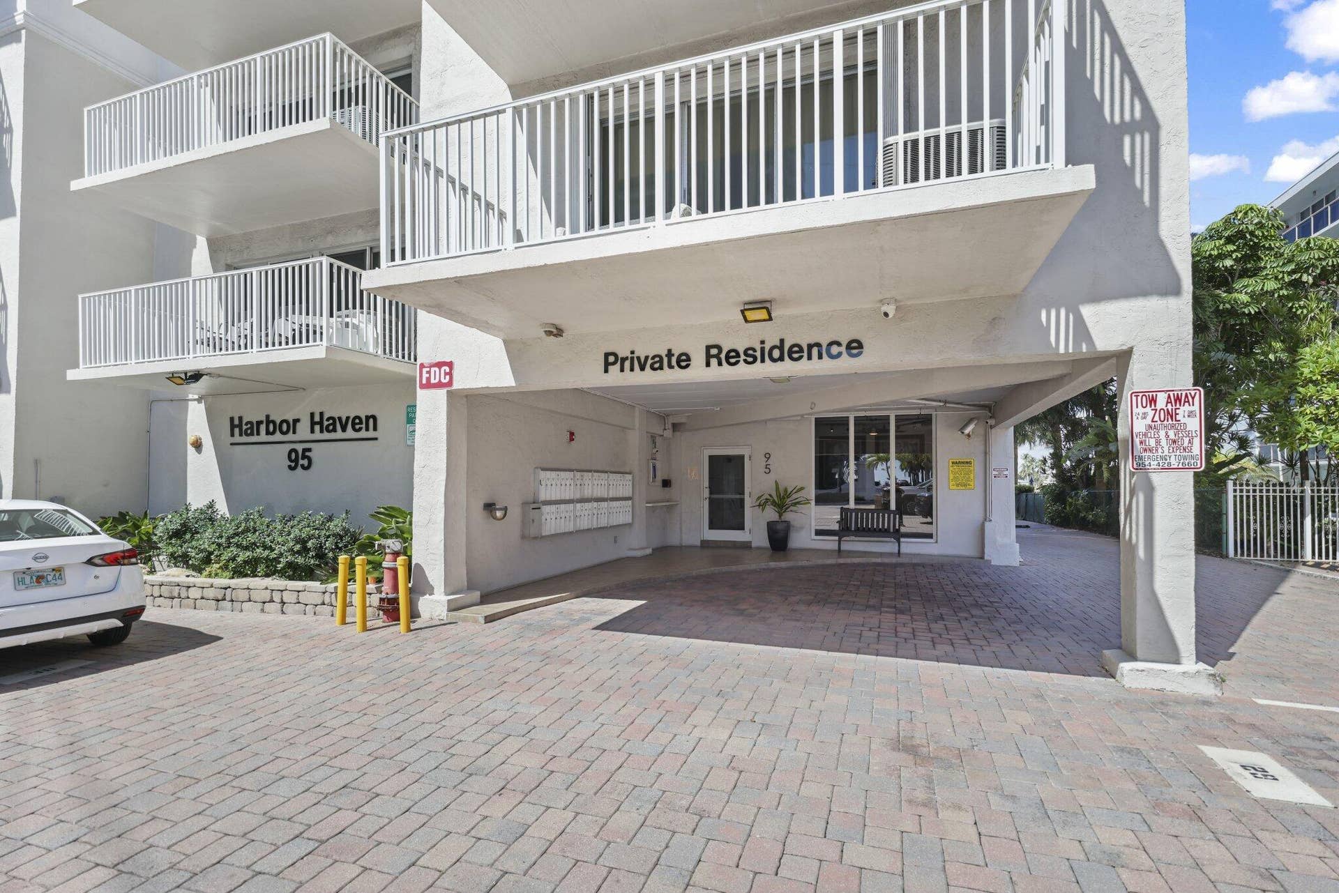 95 N Birch Road, #704, Fort Lauderdale, FL 33304 27