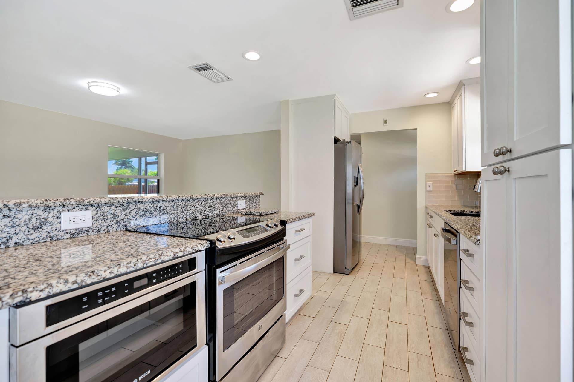 713 Gumtree Road, North Palm Beach, FL 33408 _MLP0312