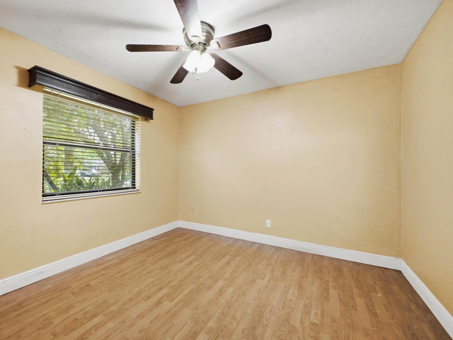 11929 SW 56TH, Cooper City, FL 33330 Bedroom 3 1