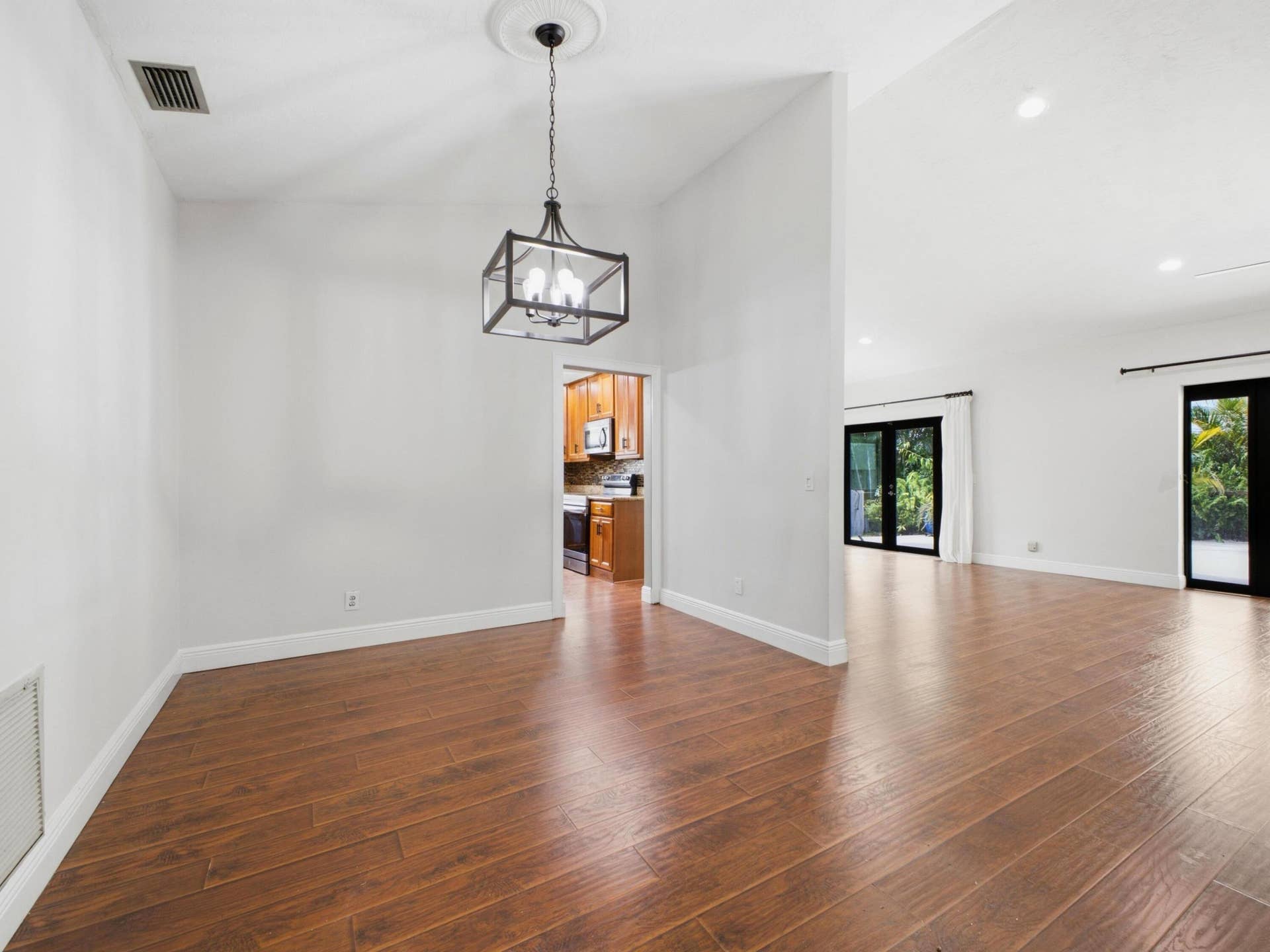 11929 SW 56TH, Cooper City, FL 33330 Dining to Living
