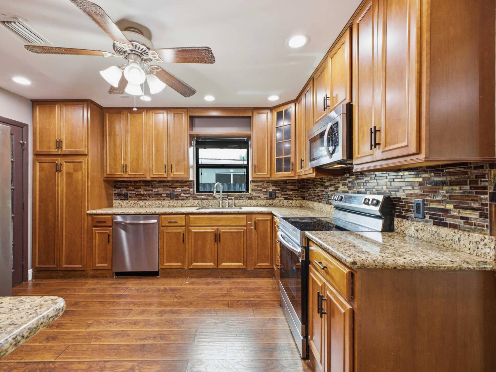 11929 SW 56TH, Cooper City, FL 33330 Kitchen 2