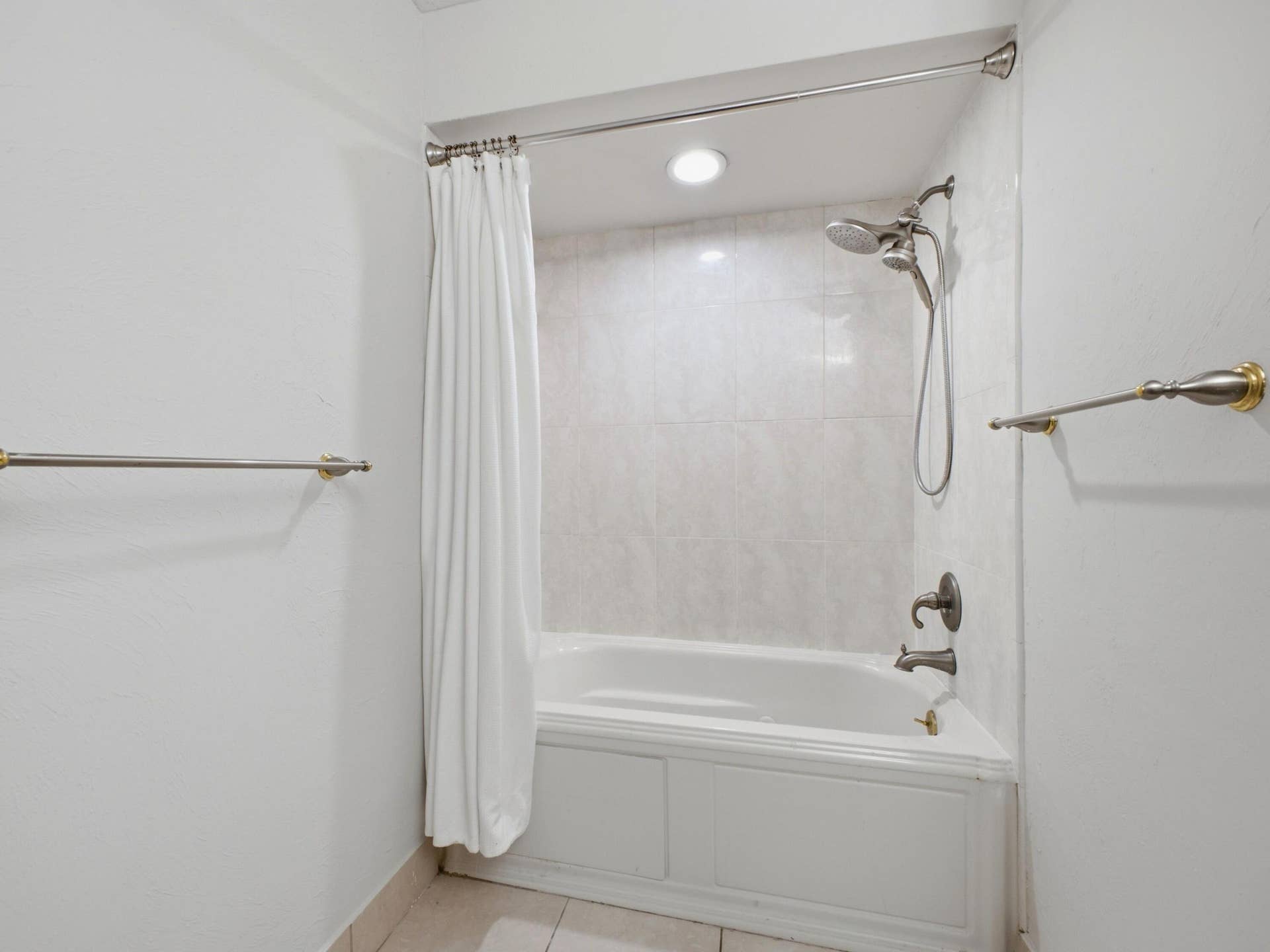 11929 SW 56TH, Cooper City, FL 33330 Guest bathroom Shower