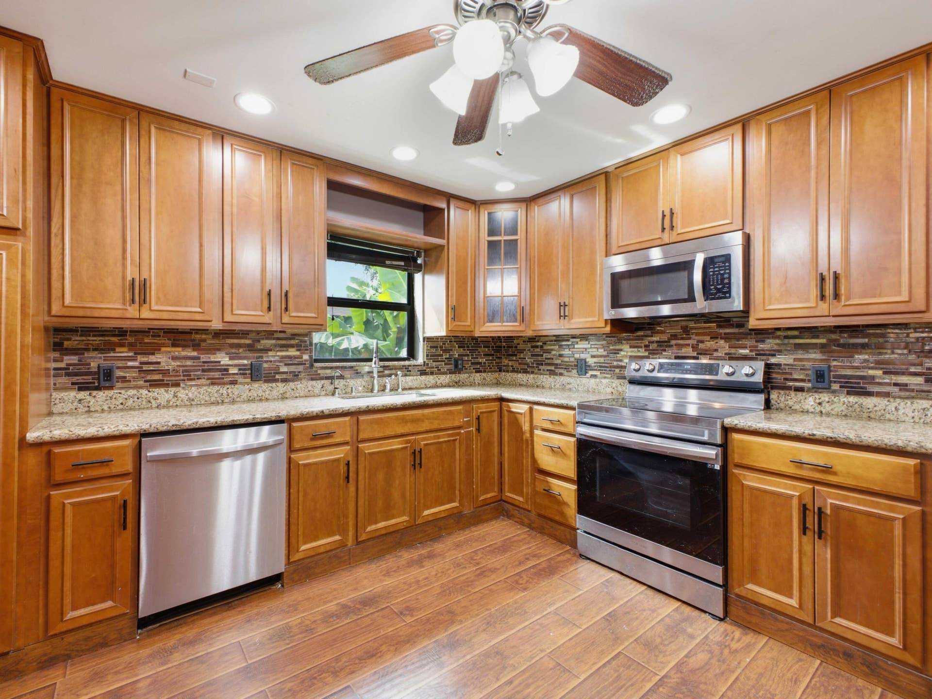 11929 SW 56TH, Cooper City, FL 33330 Kitchen 1