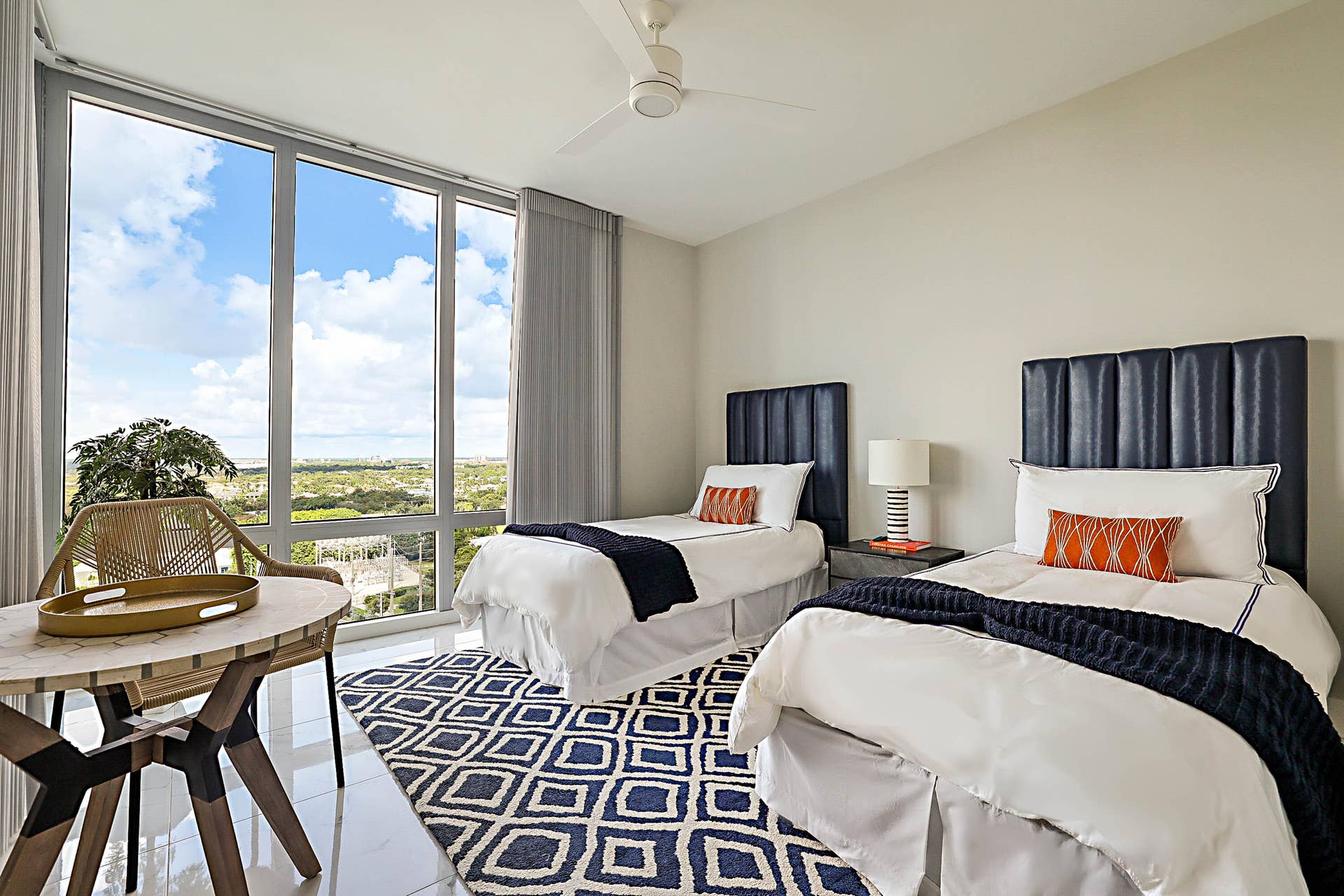 2 Water Club Way, #1604, North Palm Beach, FL 33408 Guest Bedroom