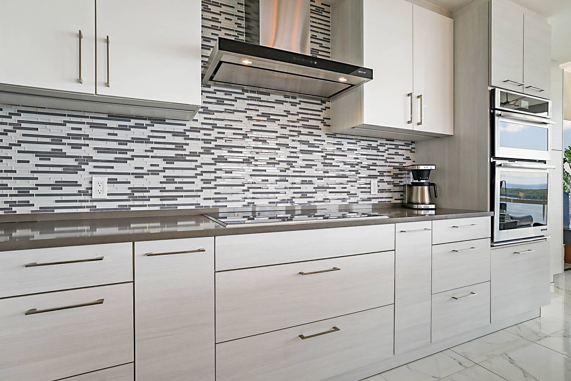 2 Water Club Way, #1604, North Palm Beach, FL 33408 JennAir Cooktop