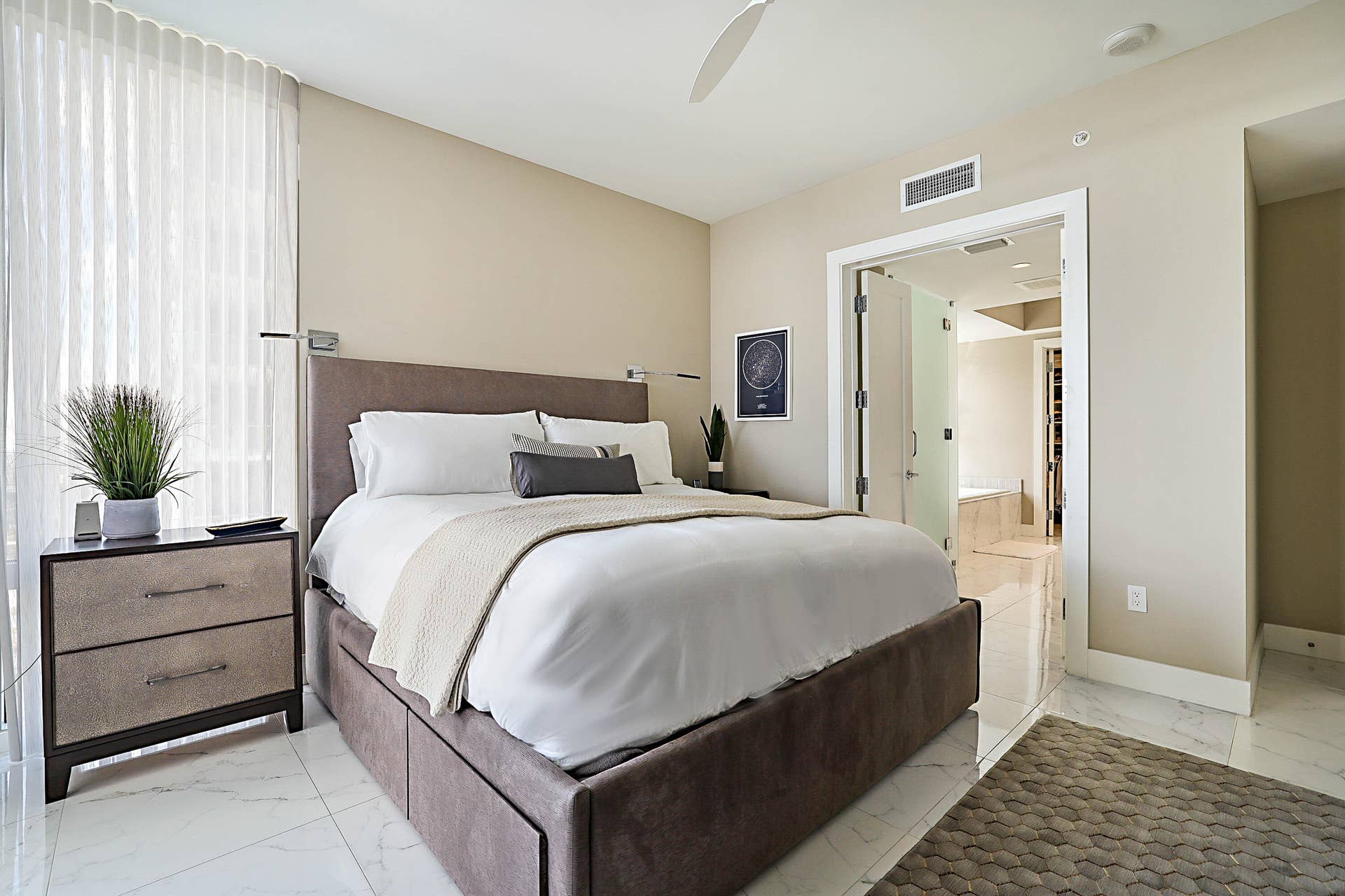 2 Water Club Way, #1604, North Palm Beach, FL 33408 Primary Bedroom