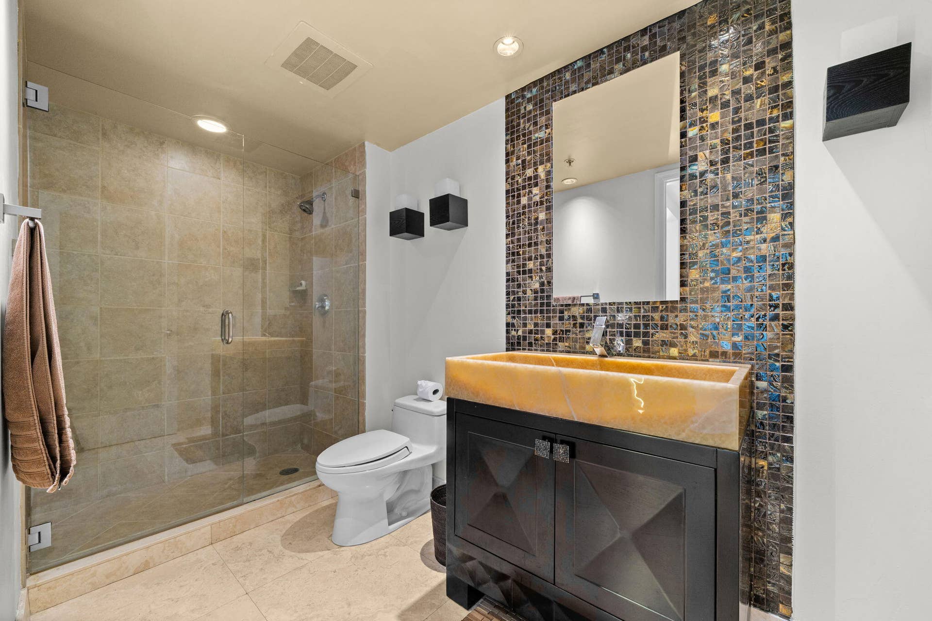 350 SE 2ND Street, #2040, Fort Lauderdale, FL 33301 2nd bathroom