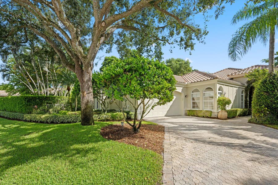 Property photo for 2674 Players Court, Wellington, FL