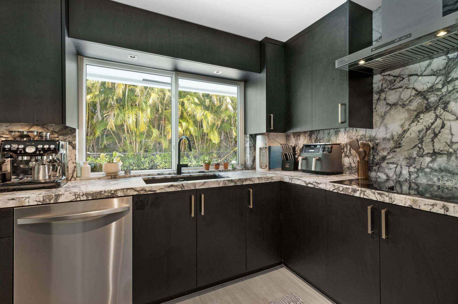 6630 NE 21st Avenue, Fort Lauderdale, Fort Lauderdale, FL 33308 21_accutour_ 02 6630-ne-21st-ave _025