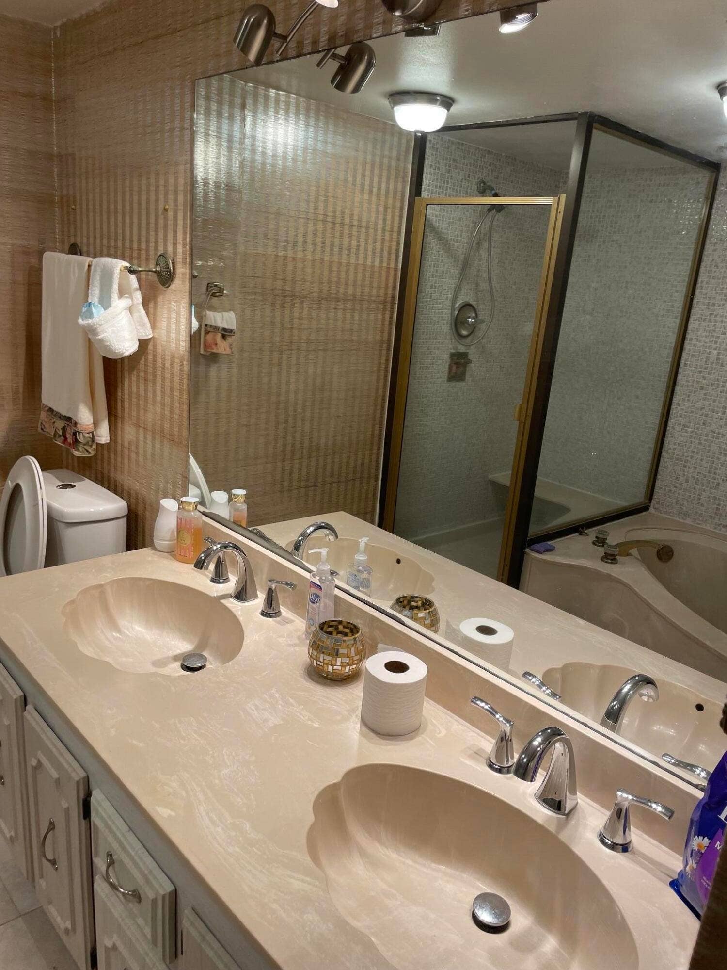 4200 N Ocean Drive W, #1-103, Riviera Beach, FL 33404 IMG_5426
