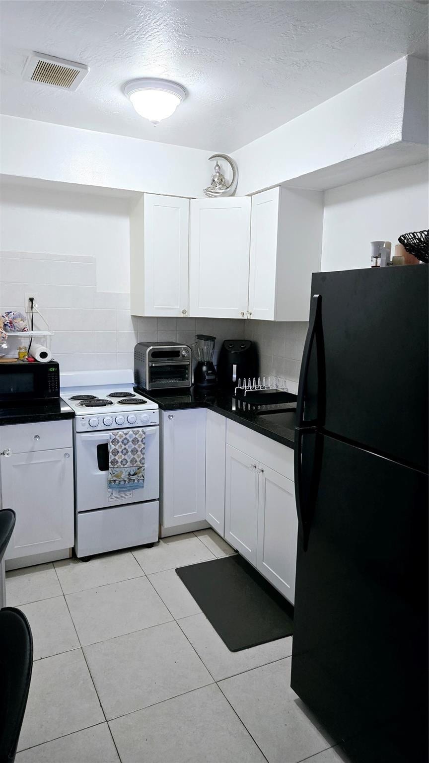 Property photo for 2213 LINCOLN Street, #2, Hollywood, FL