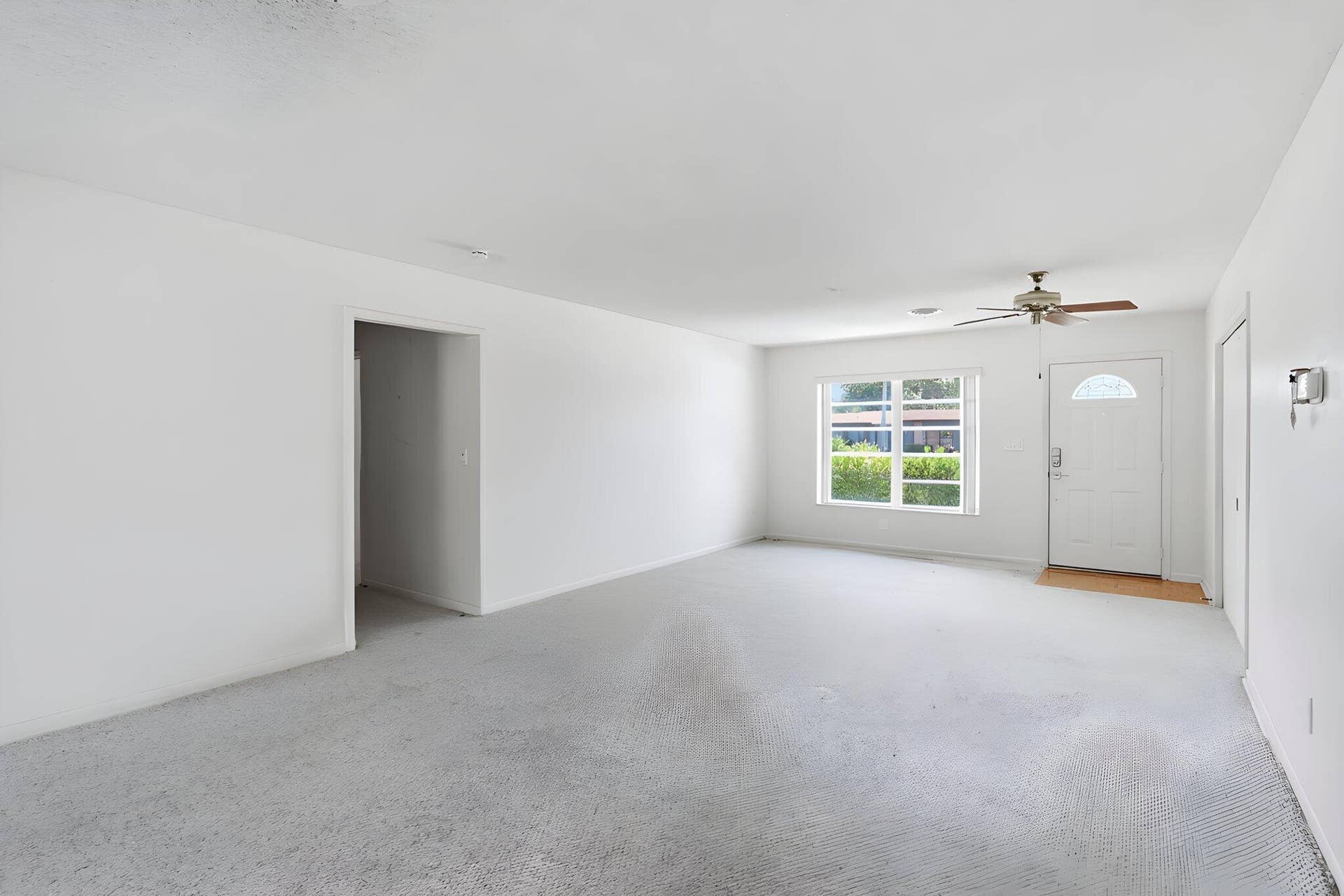469 NE 35TH Street, Boca Raton, FL 33431 11-web-or-mls-005_0E2A2834 furniture rem