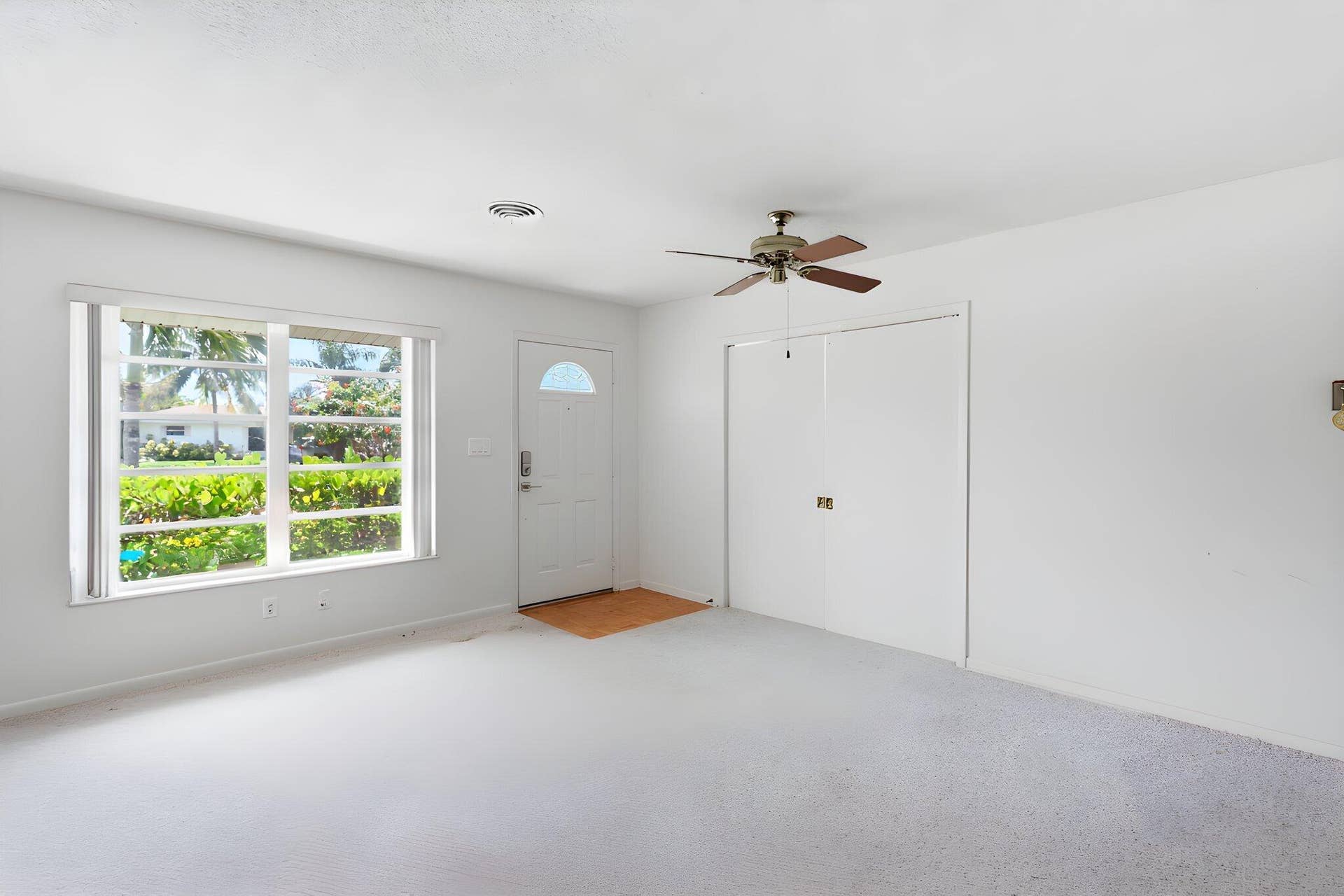 469 NE 35TH Street, Boca Raton, FL 33431 13-web-or-mls-006_0E2A2837 furniture rem