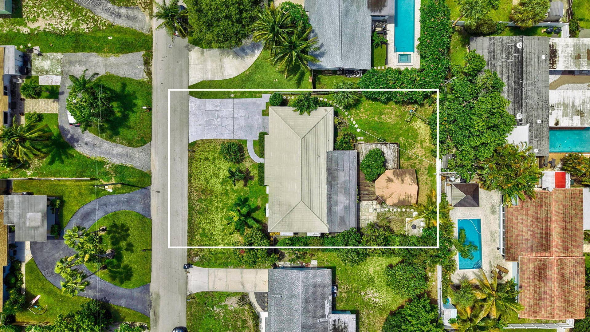 469 NE 35TH Street, Boca Raton, FL 33431 4-web-or-mls-DJI_20260908133401_0221_D_2