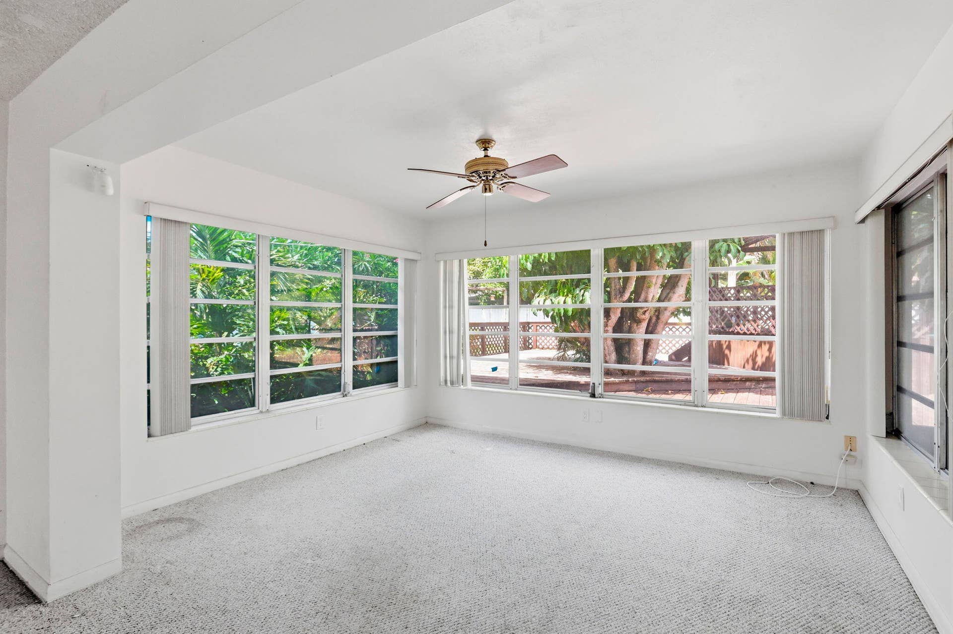 469 NE 35TH Street, Boca Raton, FL 33431 25-web-or-mls-014_0E2A2825