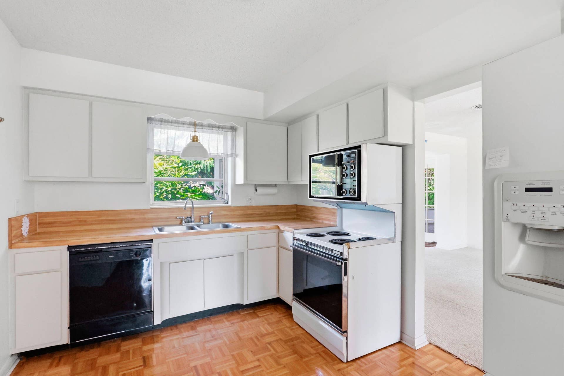 469 NE 35TH Street, Boca Raton, FL 33431 23-web-or-mls-012_0E2A2855