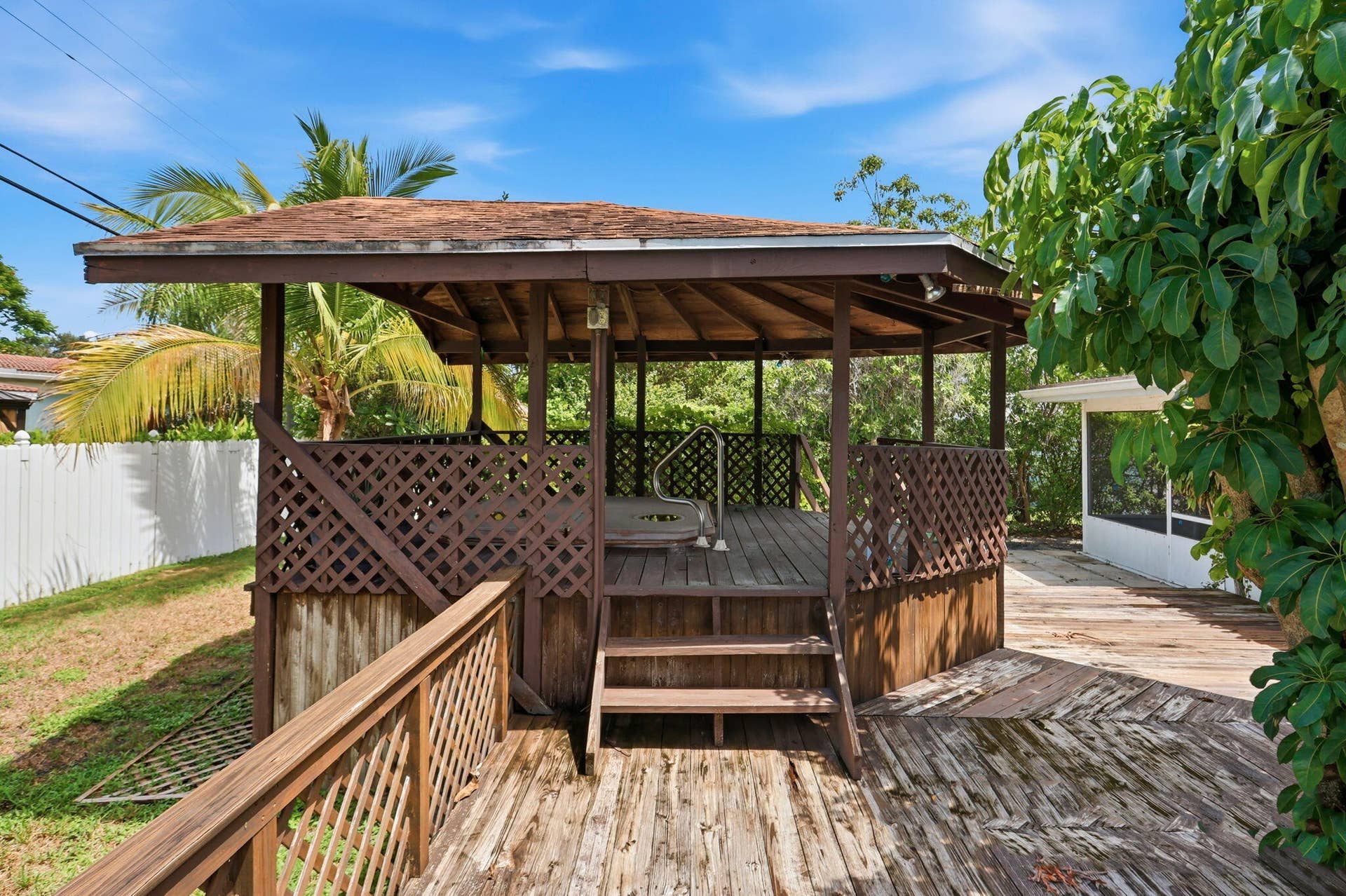 469 NE 35TH Street, Boca Raton, FL 33431 49-web-or-mls-034_0E2A2816