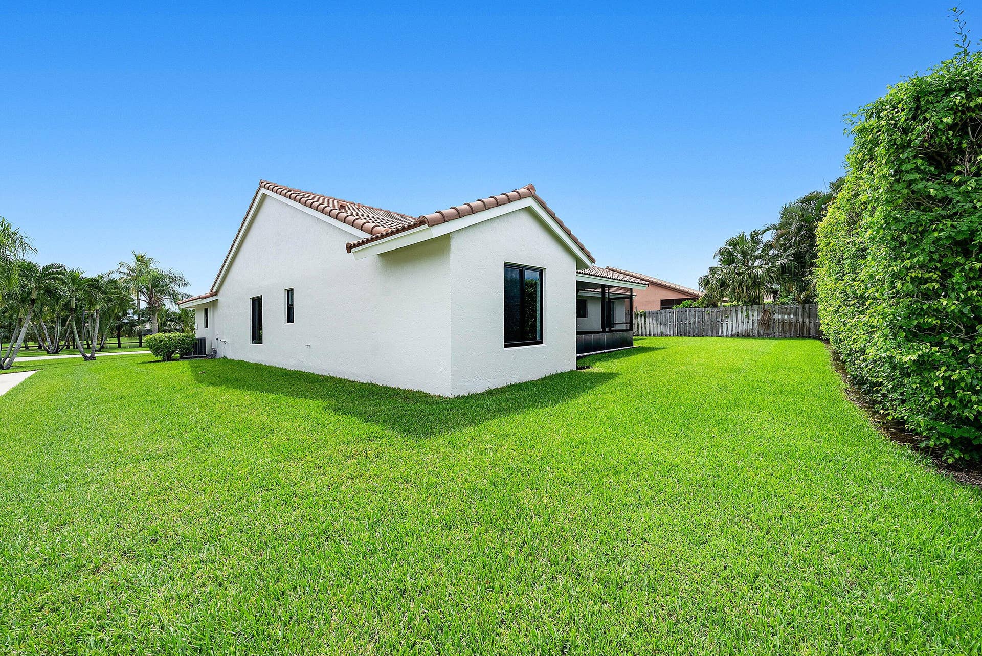 5725 Aspen Green Court, Delray Beach, FL 33484 039-5725AspenGreenCourt-DelrayBeach-FL-3