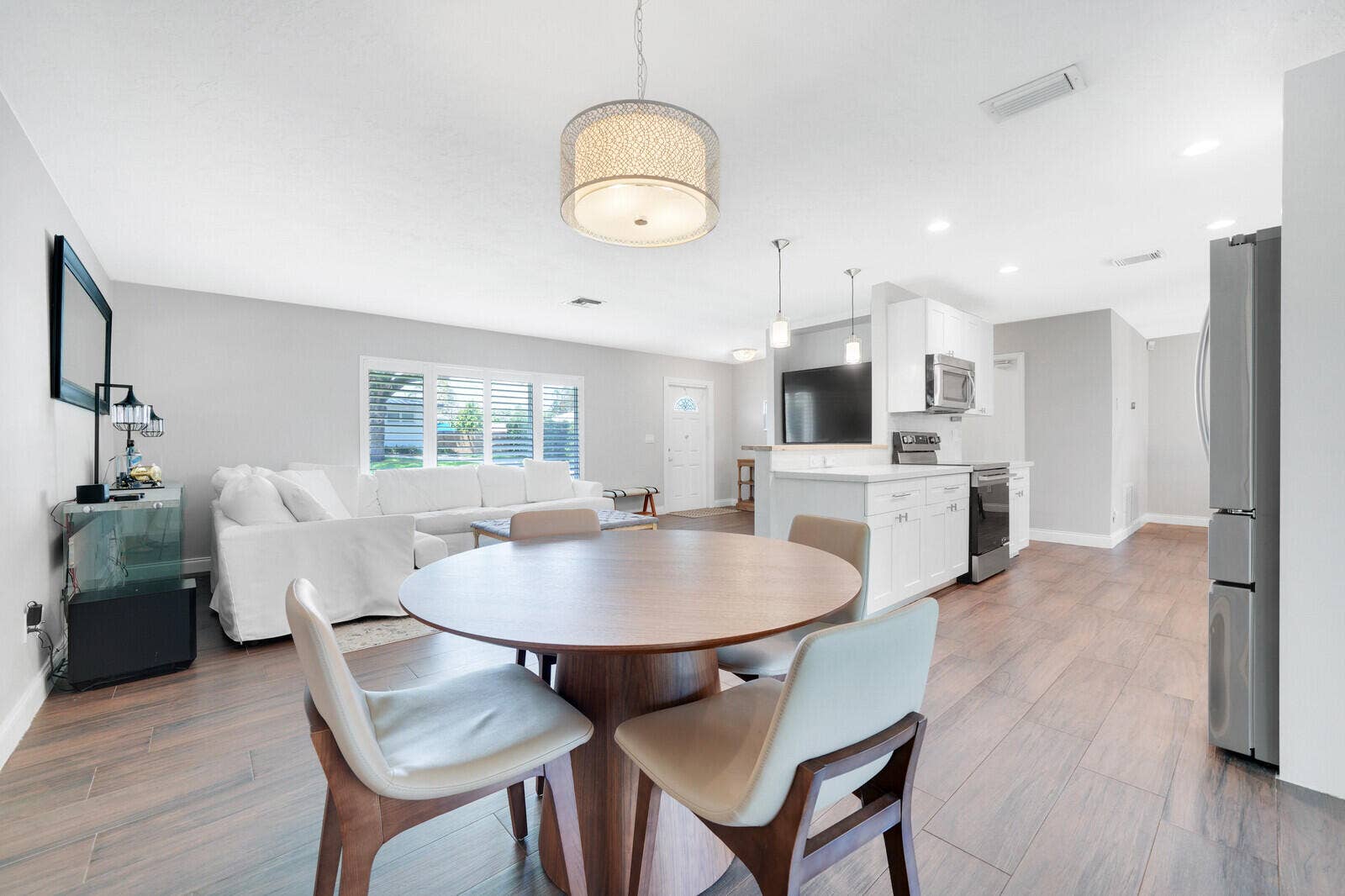 528 NW 15TH Avenue, Boca Raton, FL 33486 EAT IN KITCHEN AREA