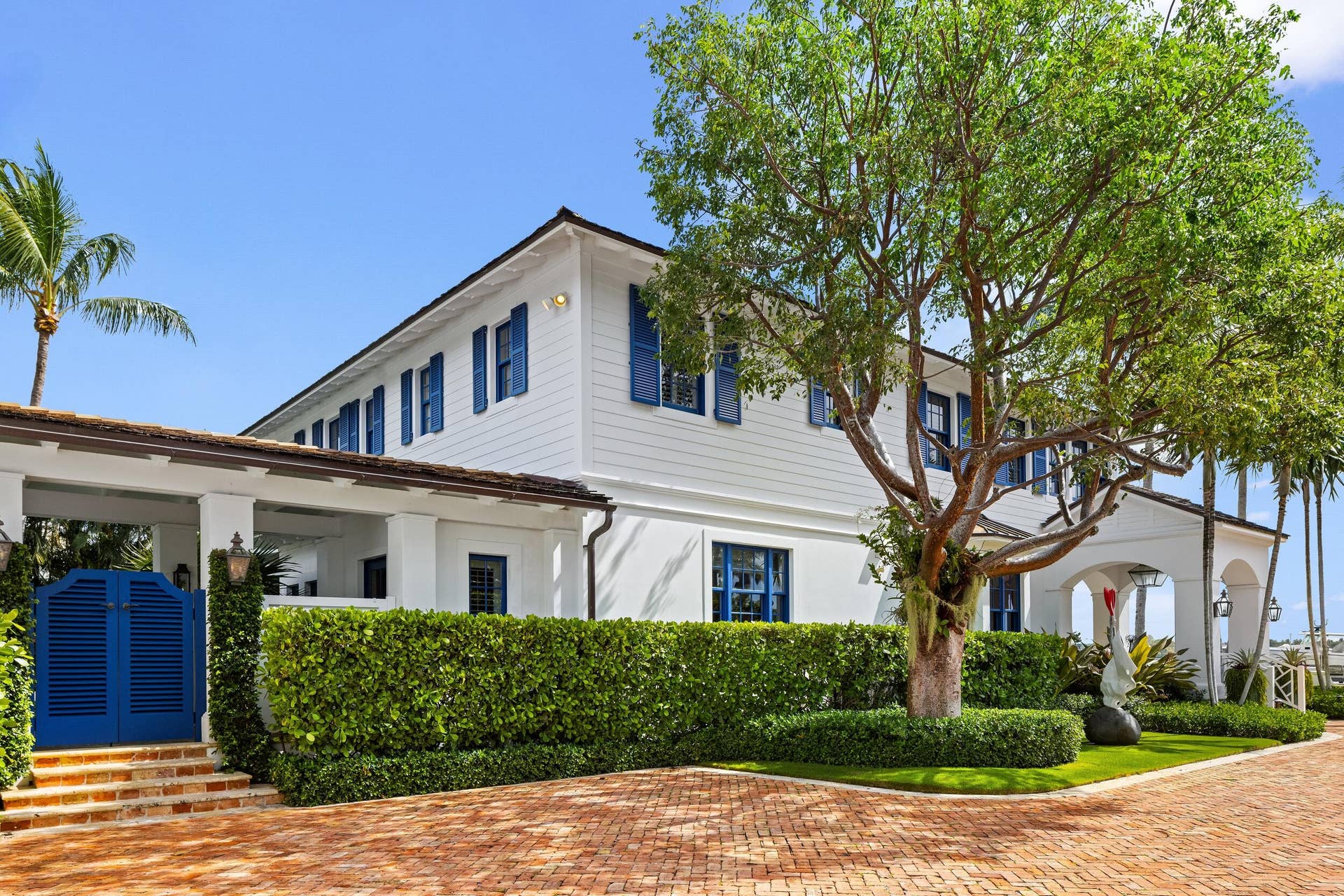 Driveway to Side Gate
