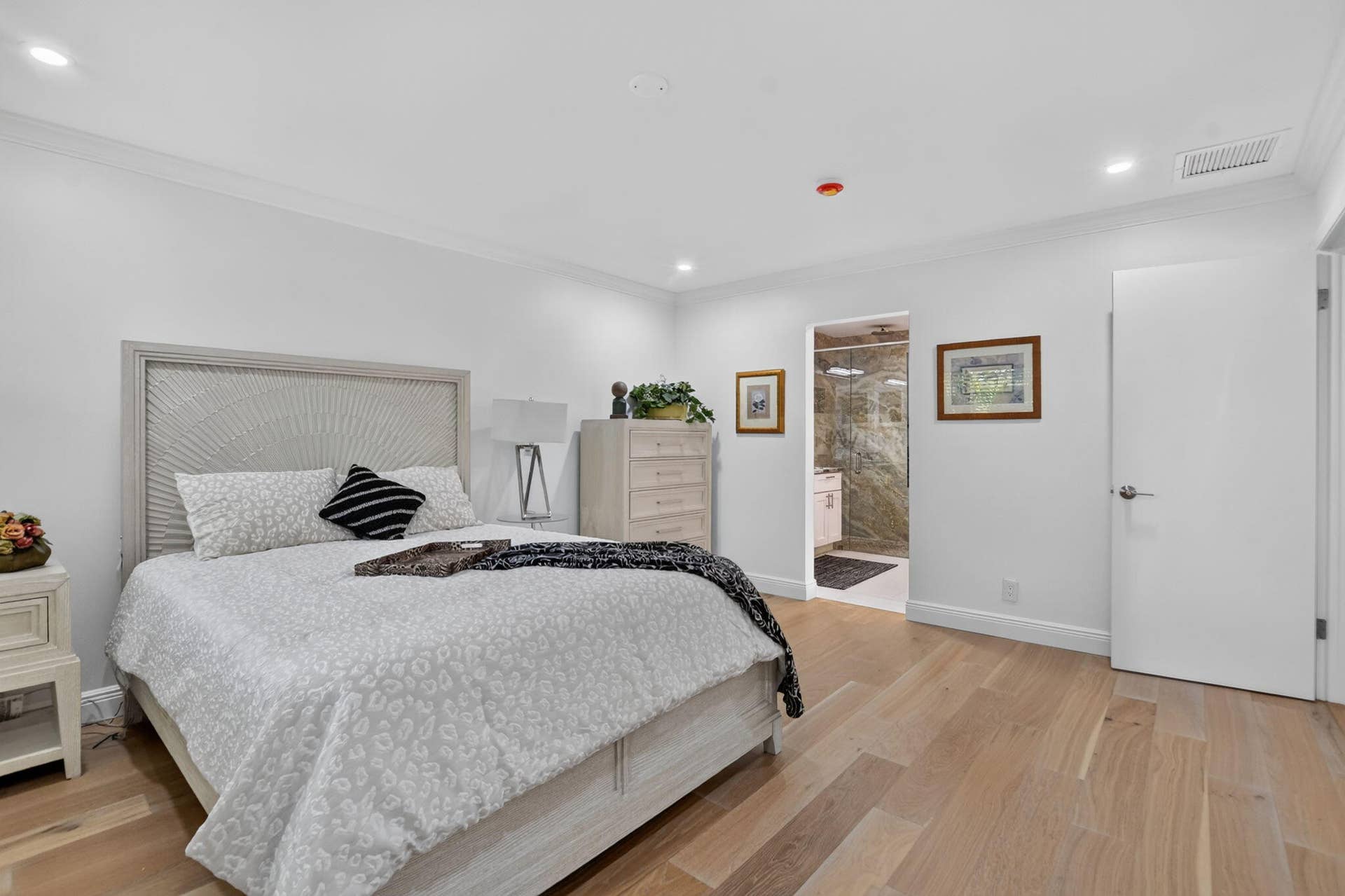 818 NW 26th Avenue, Delray Beach, FL 33445 21-web-or-mls-DSC_5464