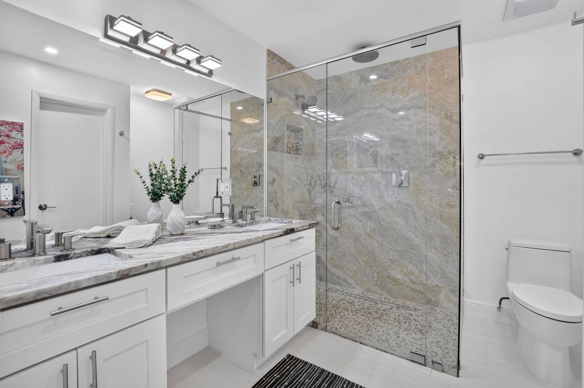 818 NW 26th Avenue, Delray Beach, FL 33445 Master bath