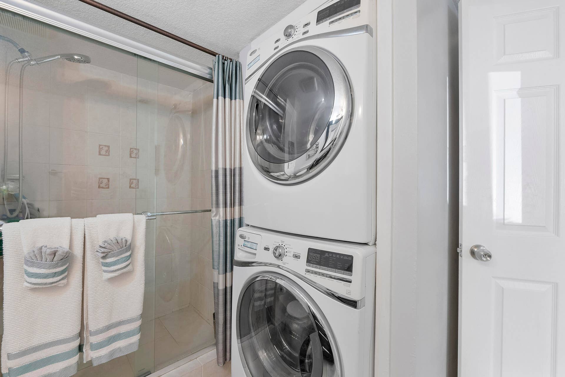 435 LAKEVIEW Drive, #104, Weston, FL 33326 435 Lakeview Dr_035