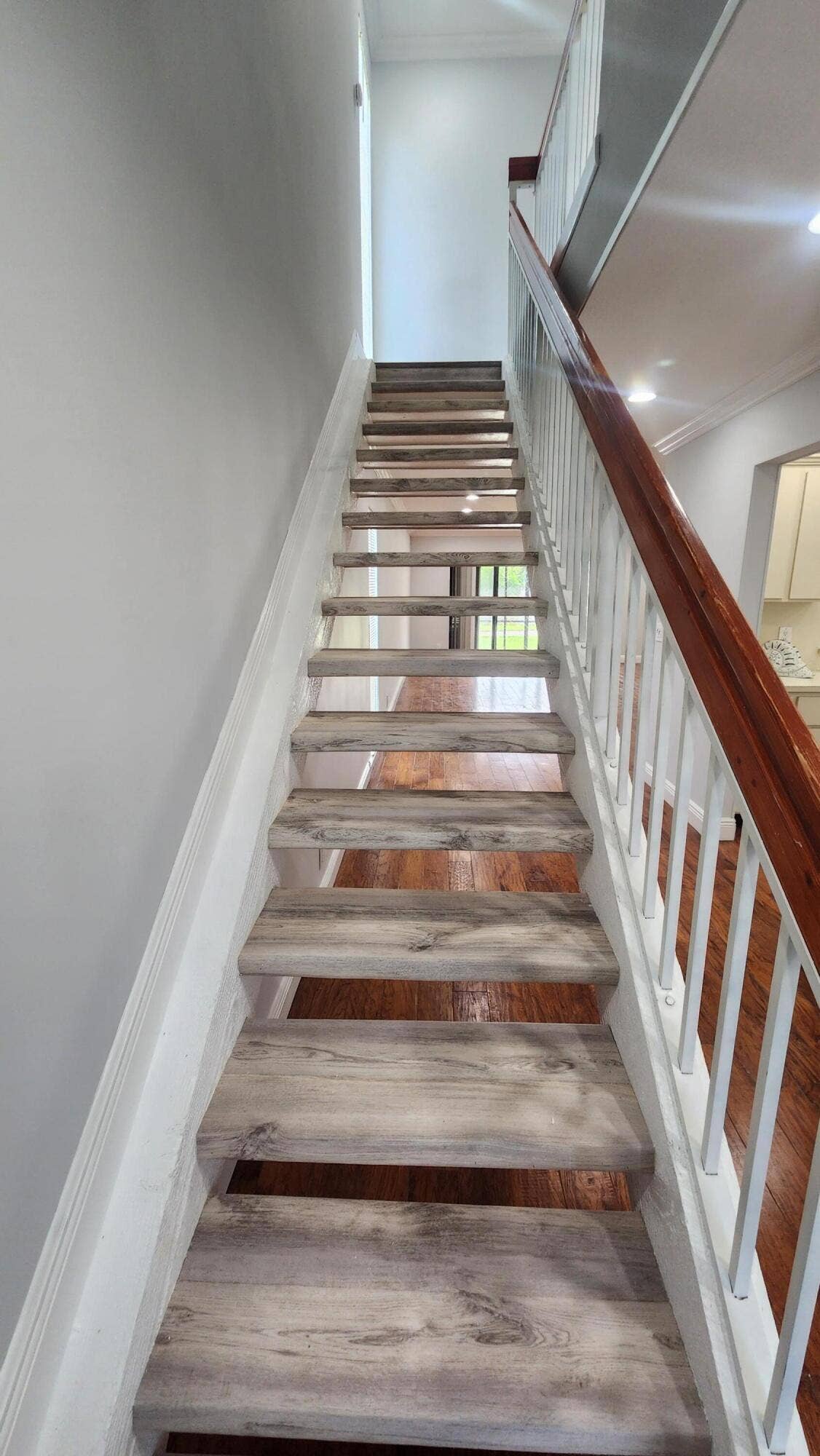 360 Canal Point S, Delray Beach, FL 33444 stairs
