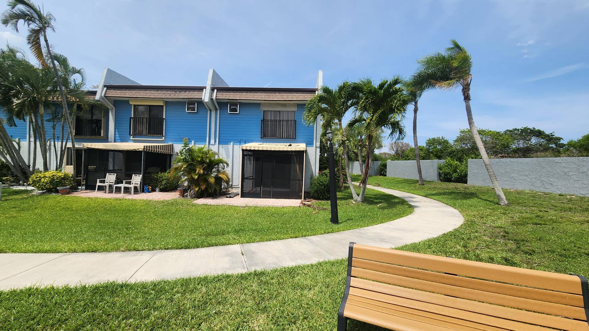 360 Canal Point S, Delray Beach, FL 33444 back