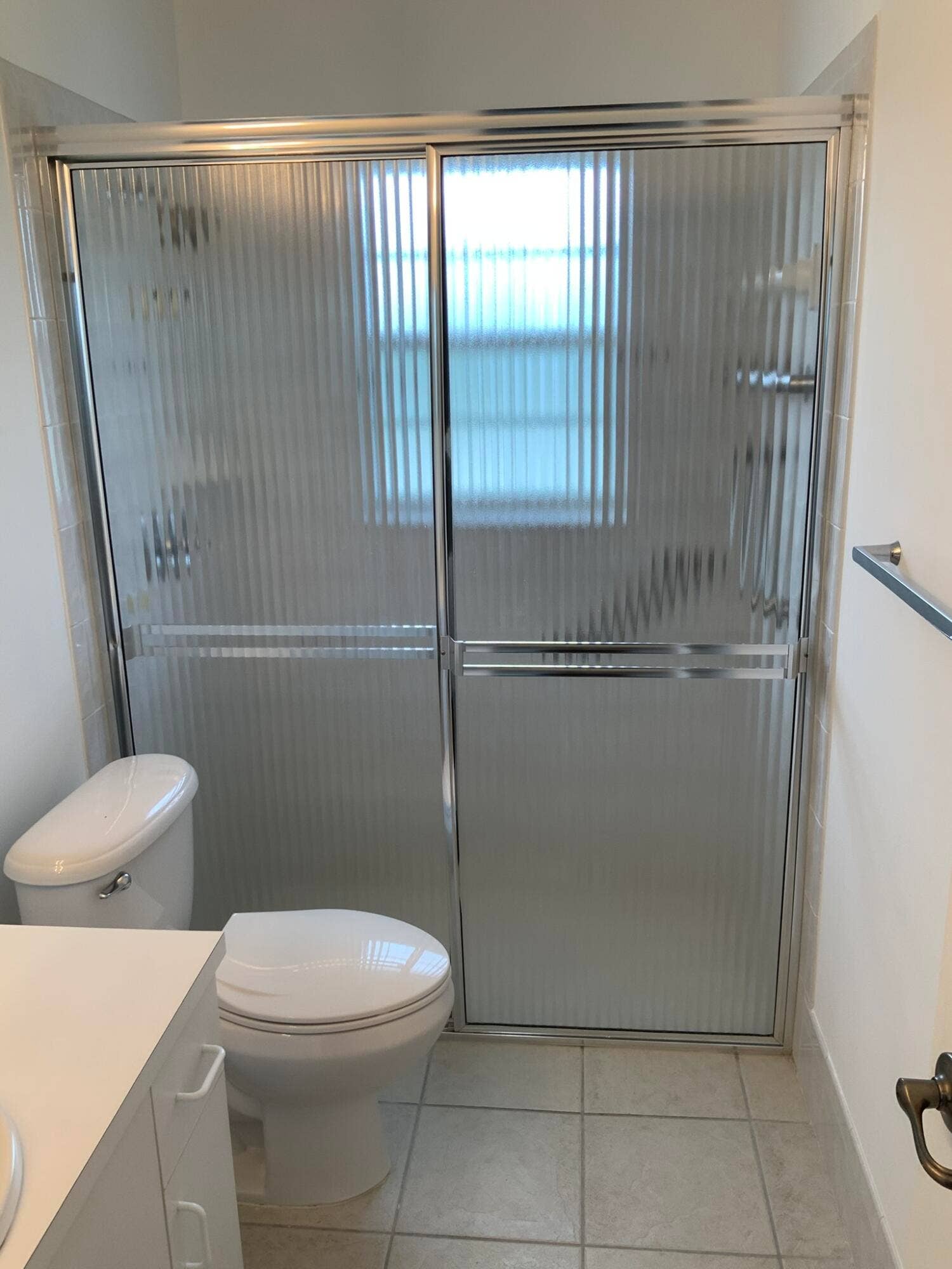 Mogel second shower