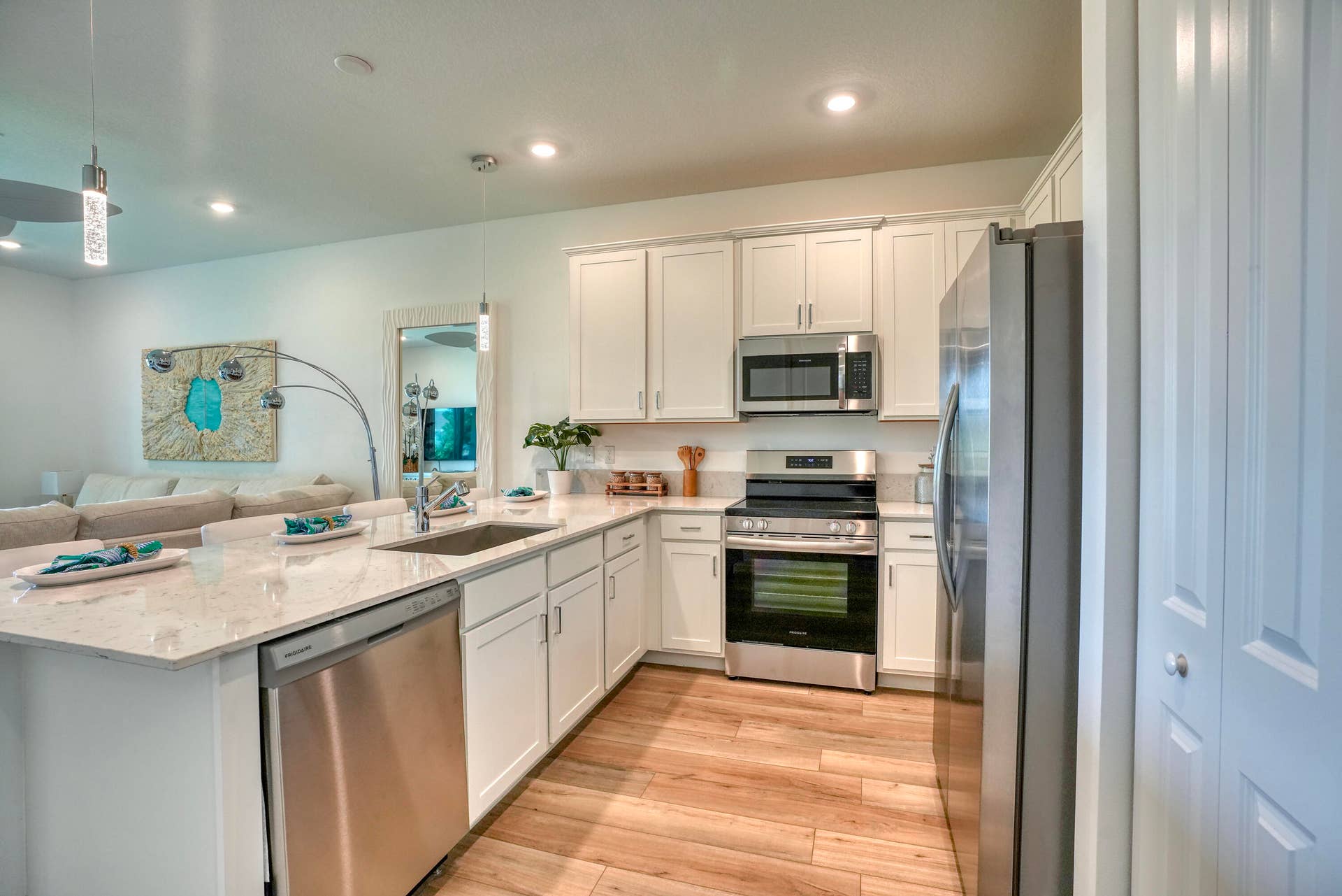 5832 SHINING SEA Court, Delray Beach, FL 33484 PBH_DelrayTrails_Orchid_Pic_Kitchen_2of2
