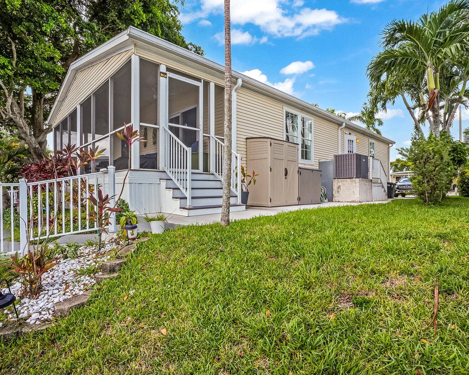 5420 Lagoon Drive, Fort Lauderdale, FL 33312 DSC03365