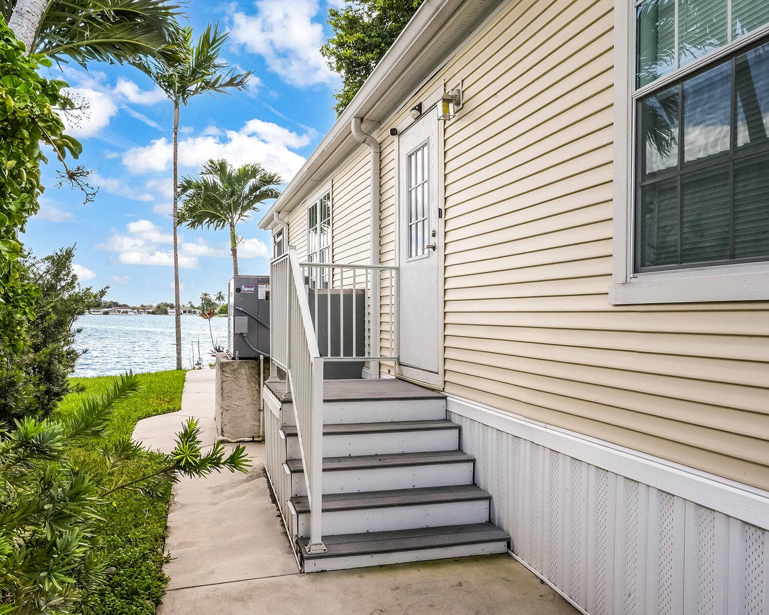5420 Lagoon Drive, Fort Lauderdale, FL 33312 DSC03383