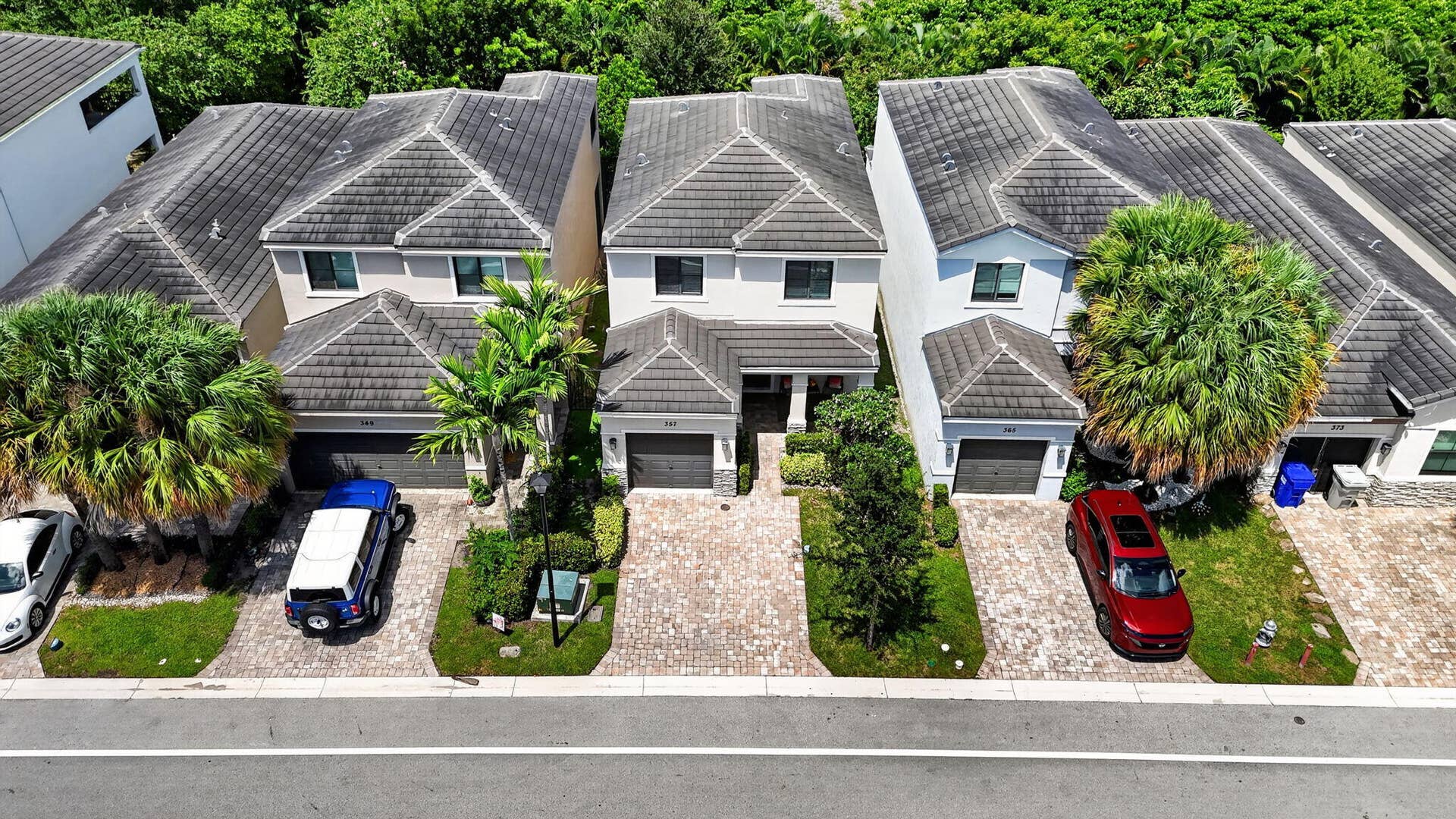 357 NW 36th Avenue, Pompano Beach, FL 33069 Mature trees.
