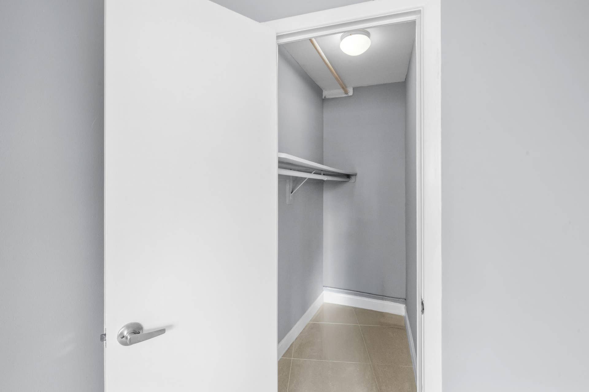 3250 NE 28TH Street, #102, Fort Lauderdale, Fort Lauderdale, FL 33308 DSC06127