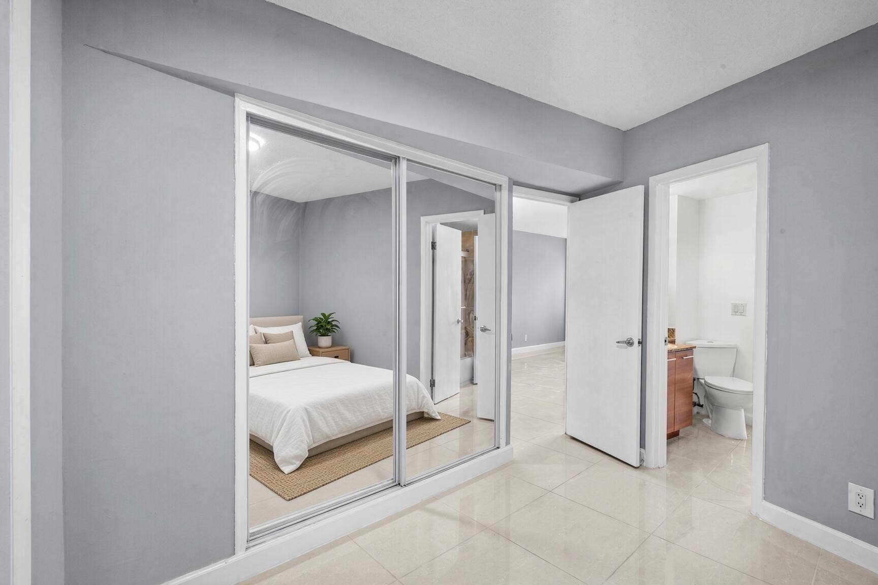 3250 NE 28TH Street, #102, Fort Lauderdale, Fort Lauderdale, FL 33308 virtual staging
