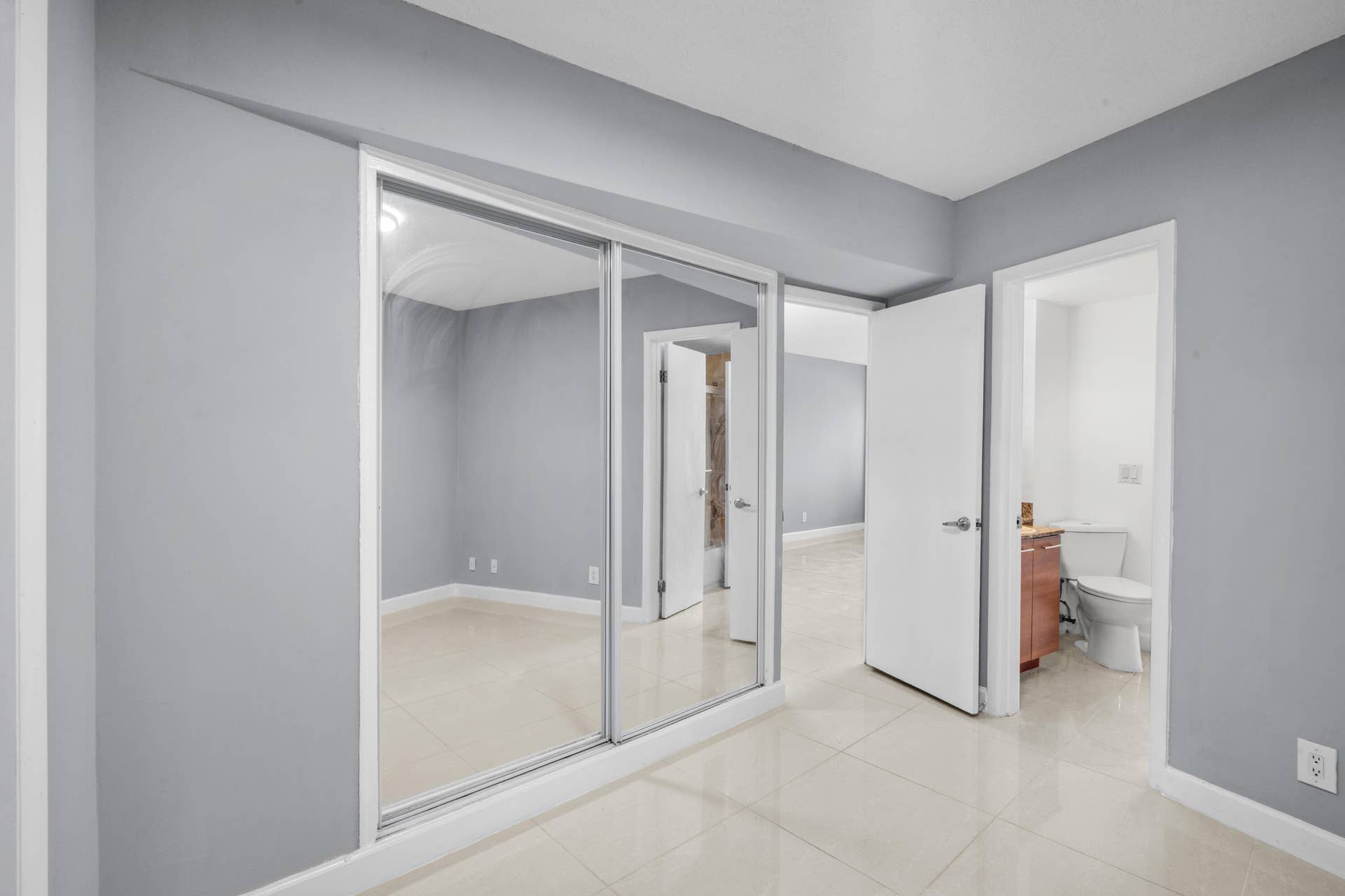 3250 NE 28TH Street, #102, Fort Lauderdale, Fort Lauderdale, FL 33308 DSC06087
