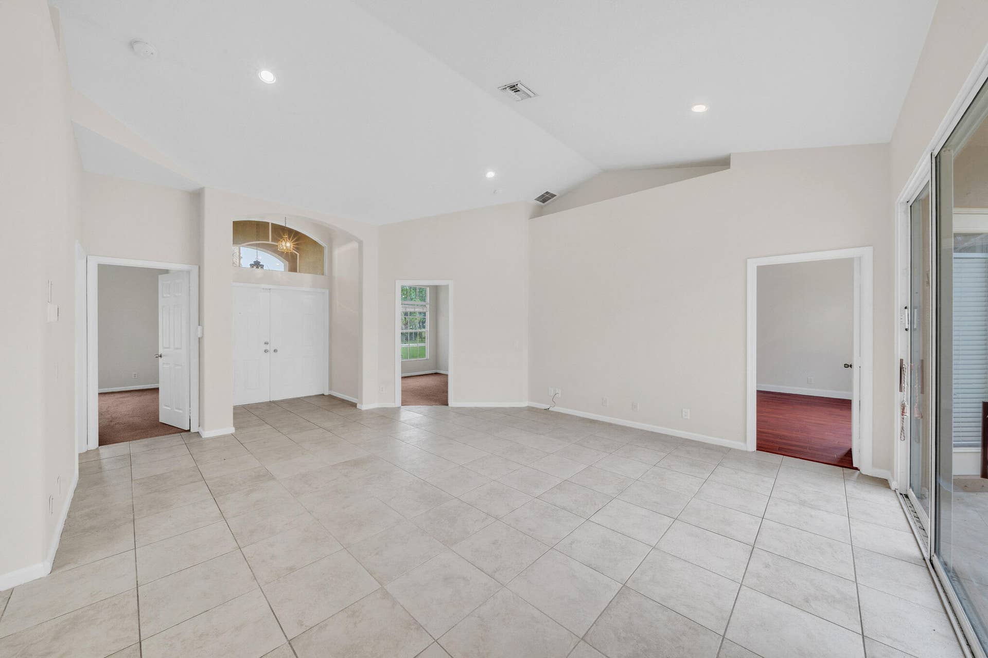 16785 81st Lane N, Loxahatchee, FL 33470 8 Living Area