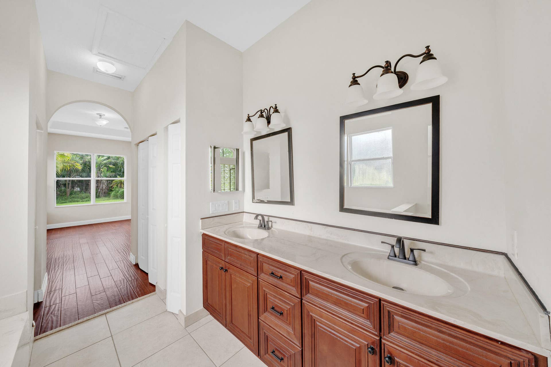16785 81st Lane N, Loxahatchee, FL 33470 11 Primary Bathroom (2)