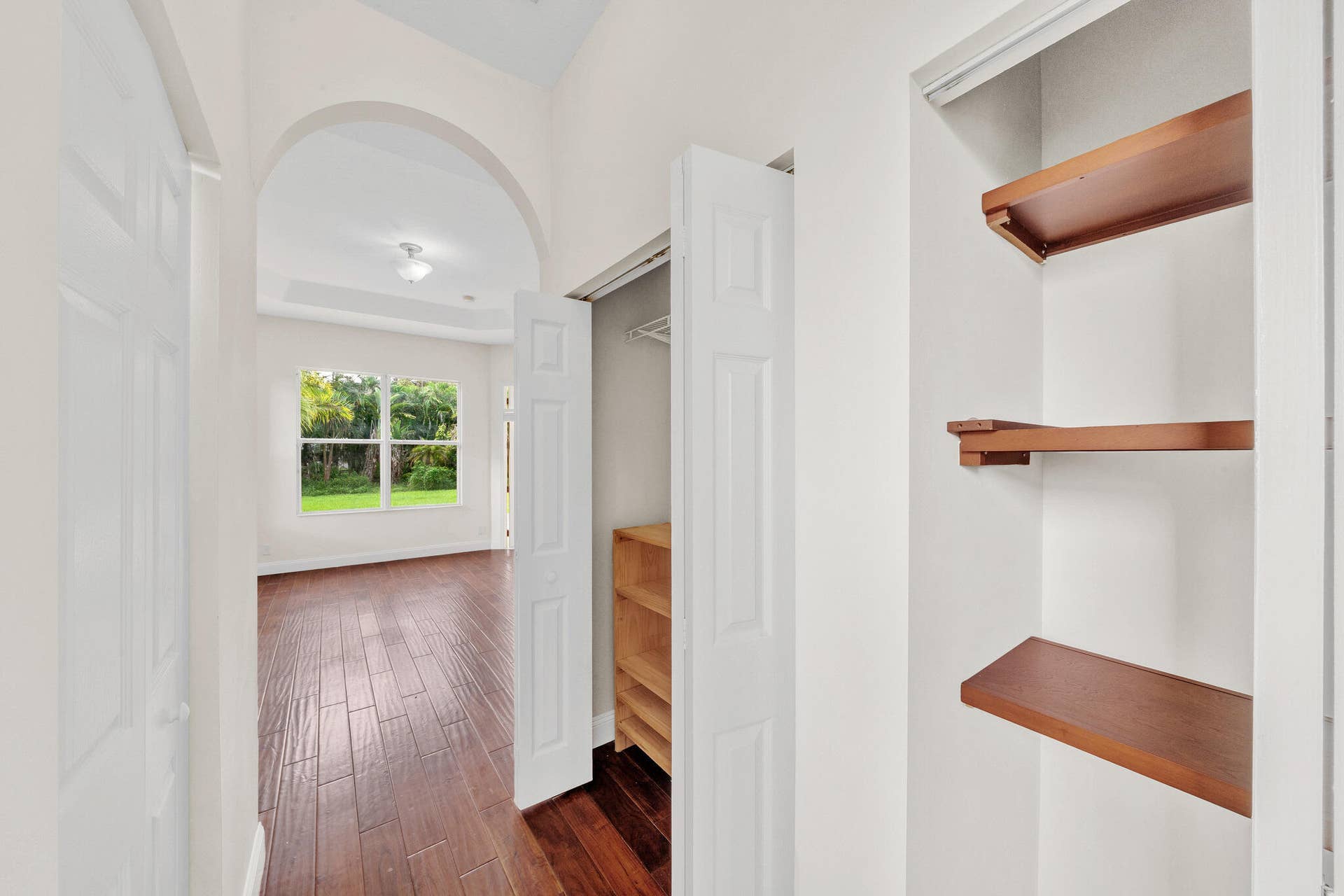 16785 81st Lane N, Loxahatchee, FL 33470 12 Closets