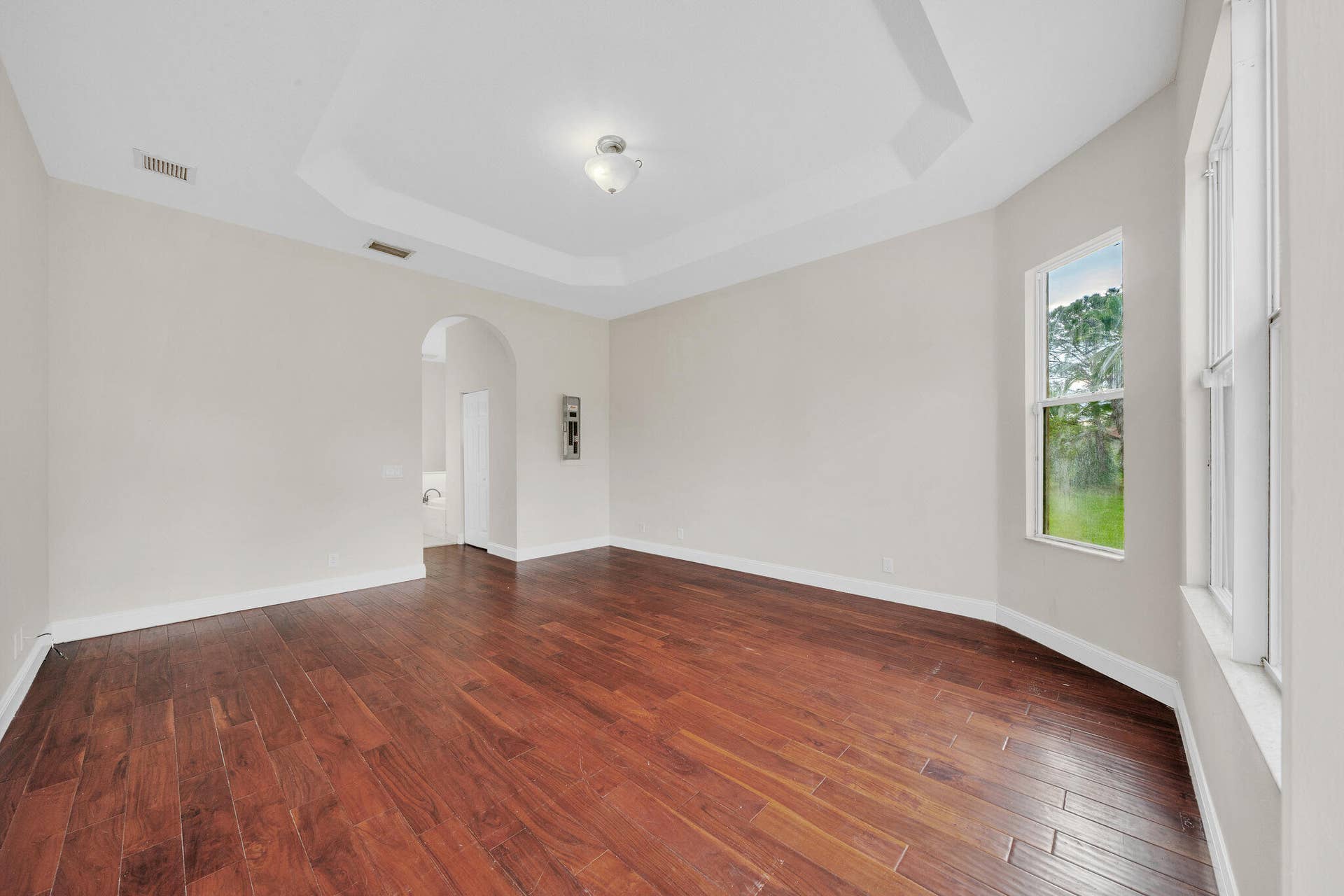 16785 81st Lane N, Loxahatchee, FL 33470 Primary Suite