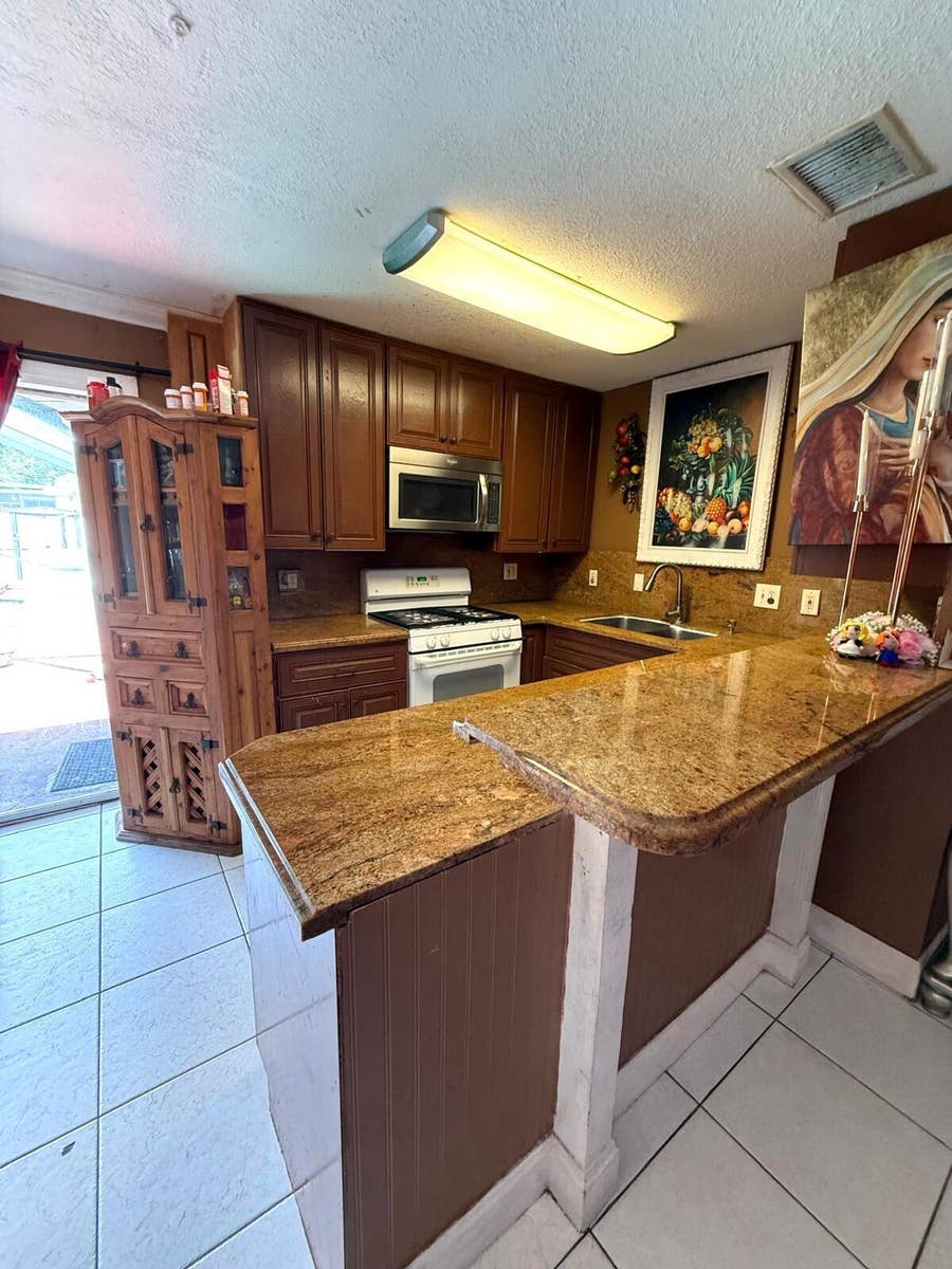 Property photo for 1441 W Central Street, Lantana, FL