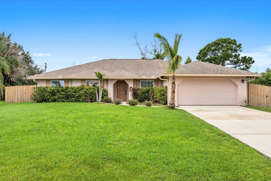 Property photo for 5835 W Dooley Circle, Port St Lucie, FL