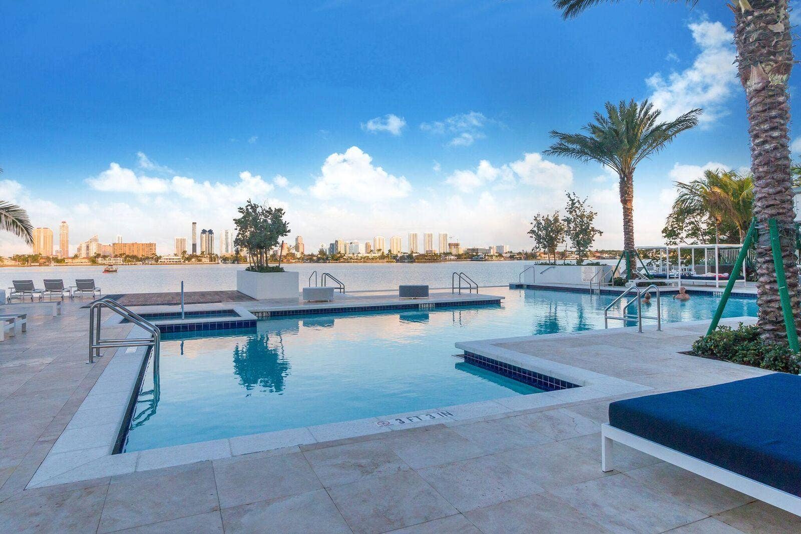 17111 BISCAYNE Boulevard, #1903, North Miami Beach, FL 33160 Resort-style pool with integrated spa and a multi-level deck