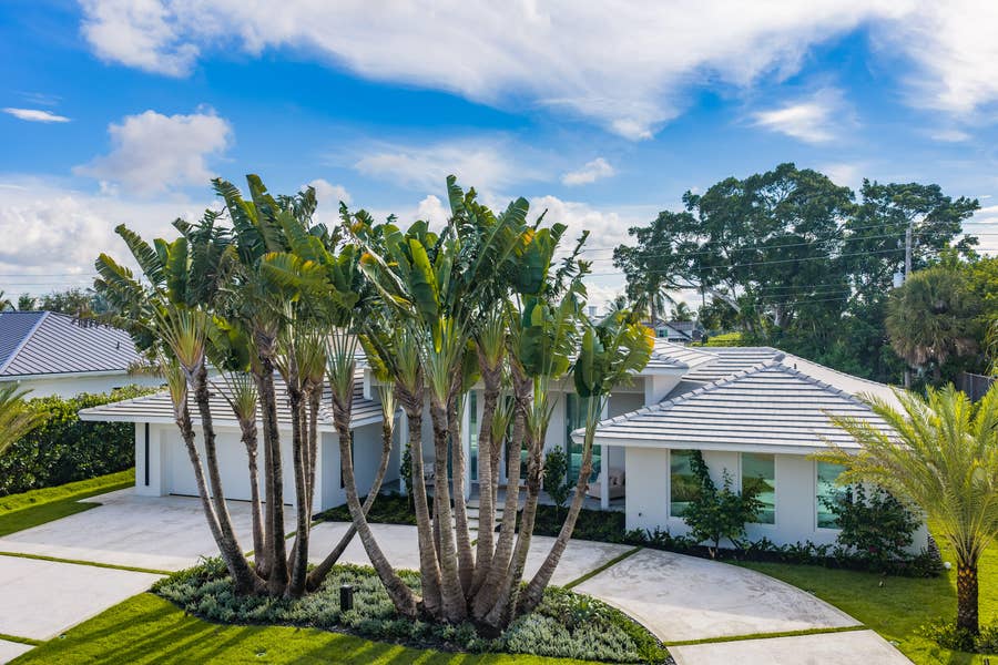 Property photo for 229 GOLFVIEW Drive, Tequesta, FL